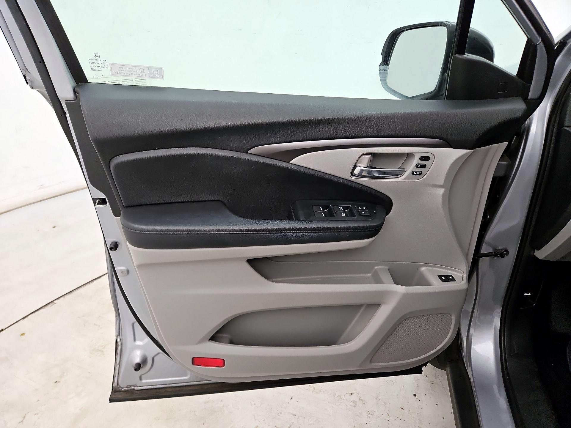 Thumbnail: 2021 Honda Pilot - 12
