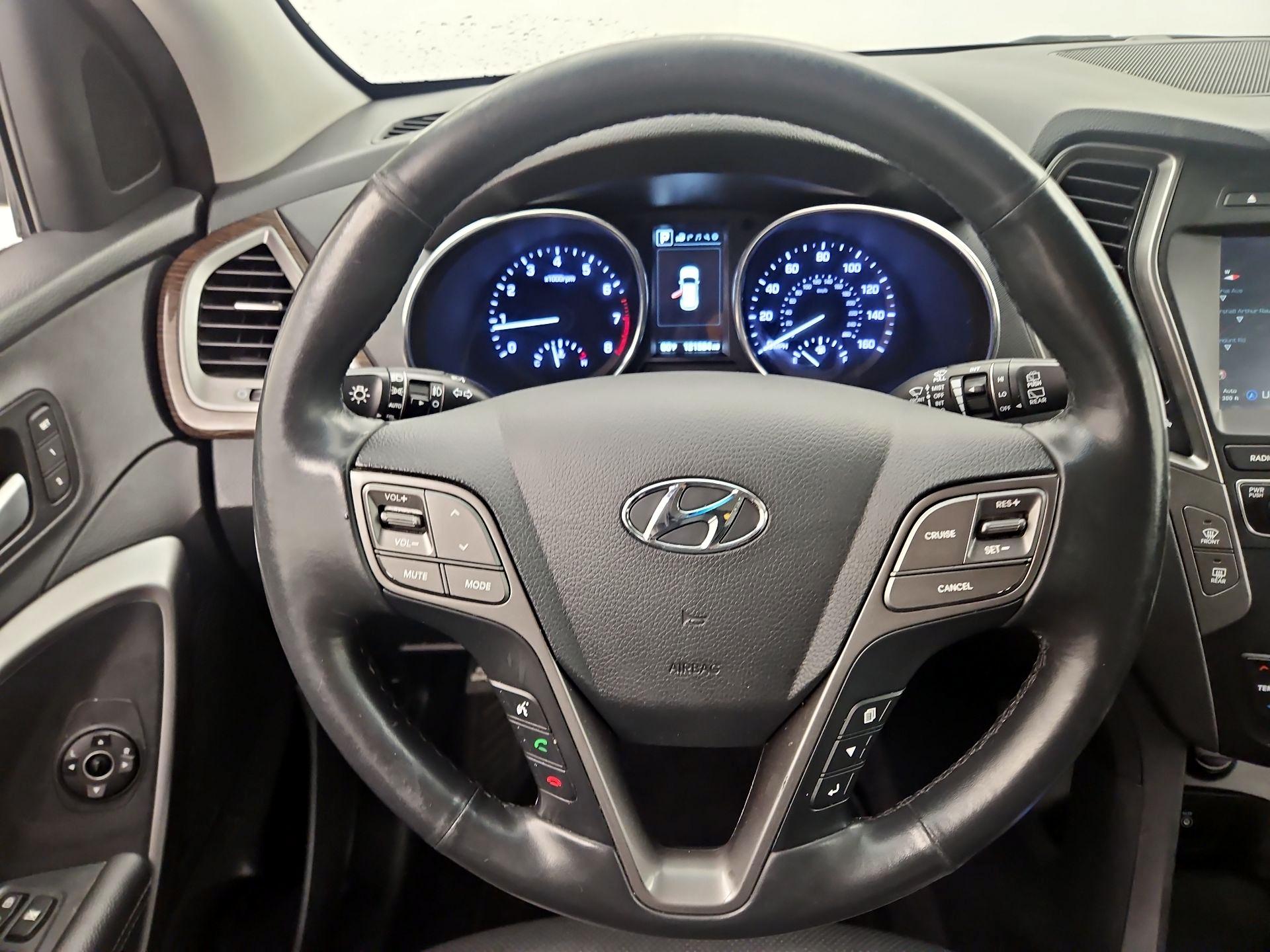 Thumbnail: 2017 Hyundai Santa Fe - 10