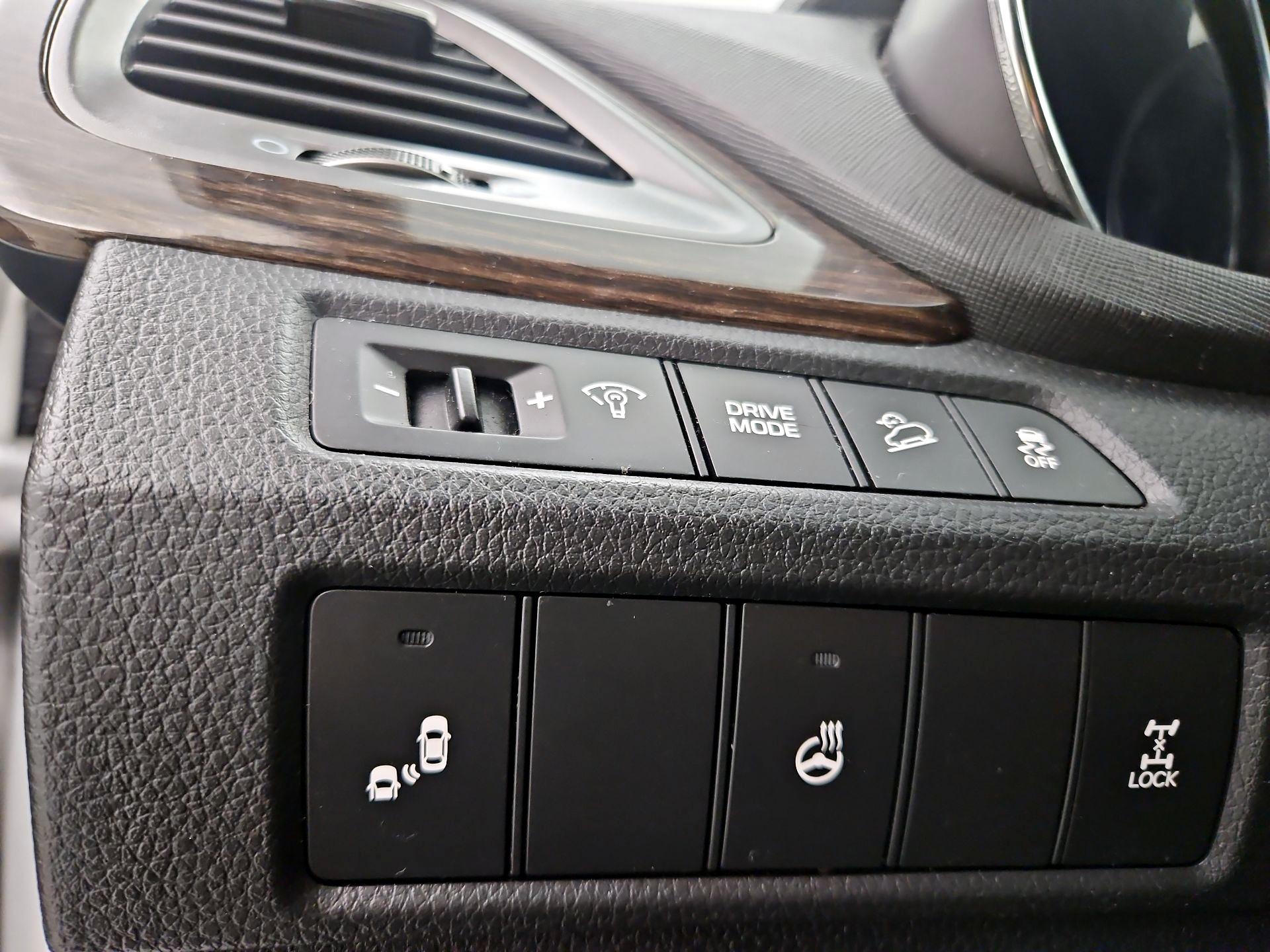 Thumbnail: 2017 Hyundai Santa Fe - 13