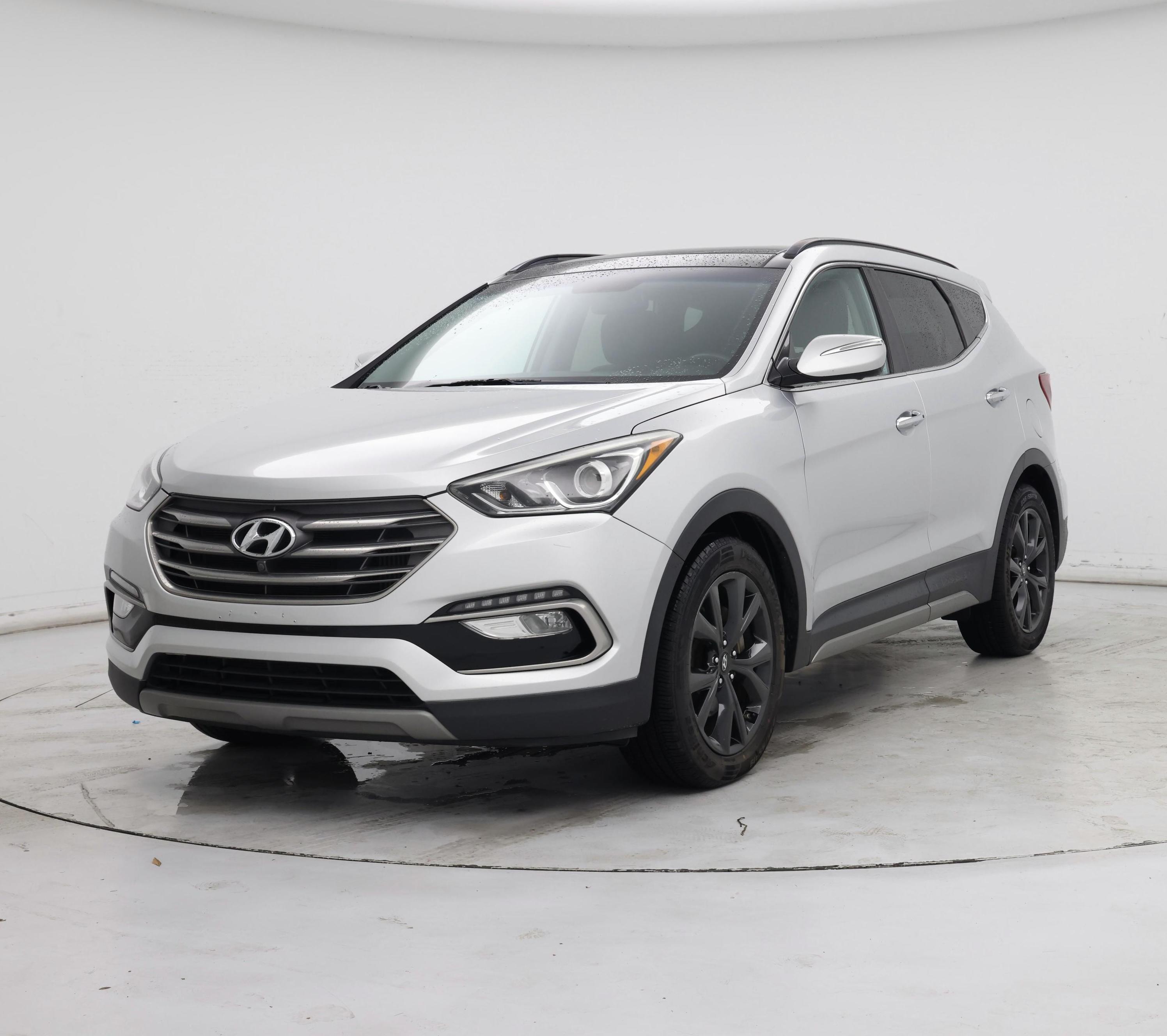Thumbnail: 2017 Hyundai Santa Fe - 4