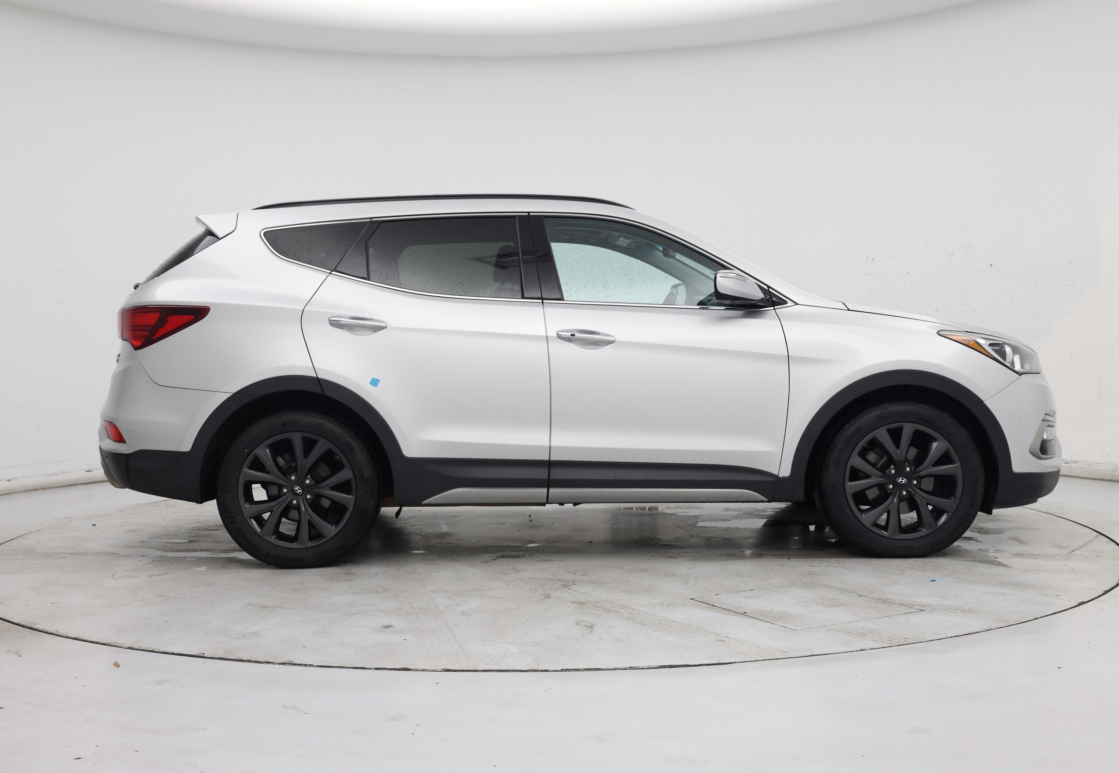 Thumbnail: 2017 Hyundai Santa Fe - 7