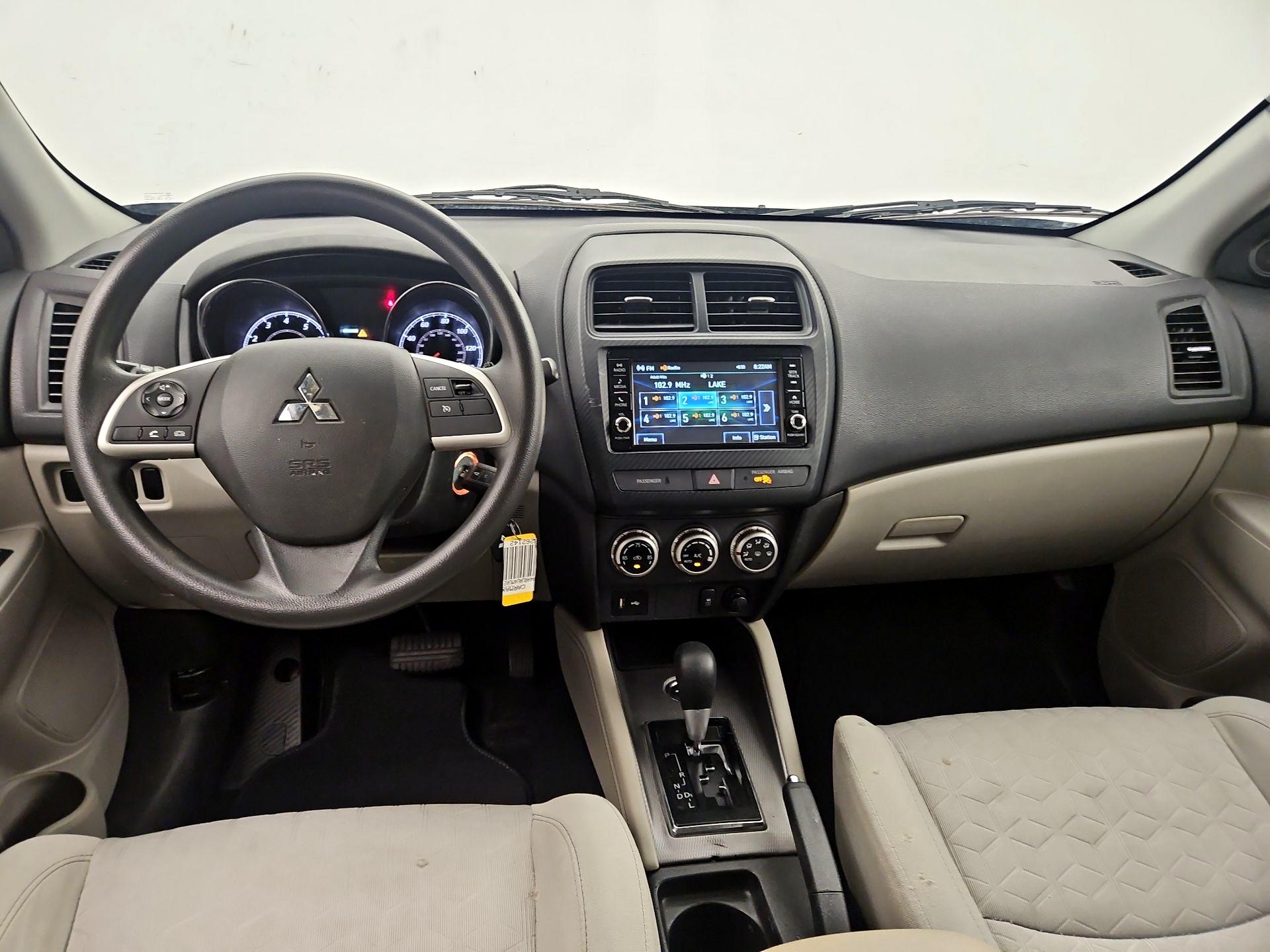 Thumbnail: 2021 Mitsubishi Outlander Sport - 9
