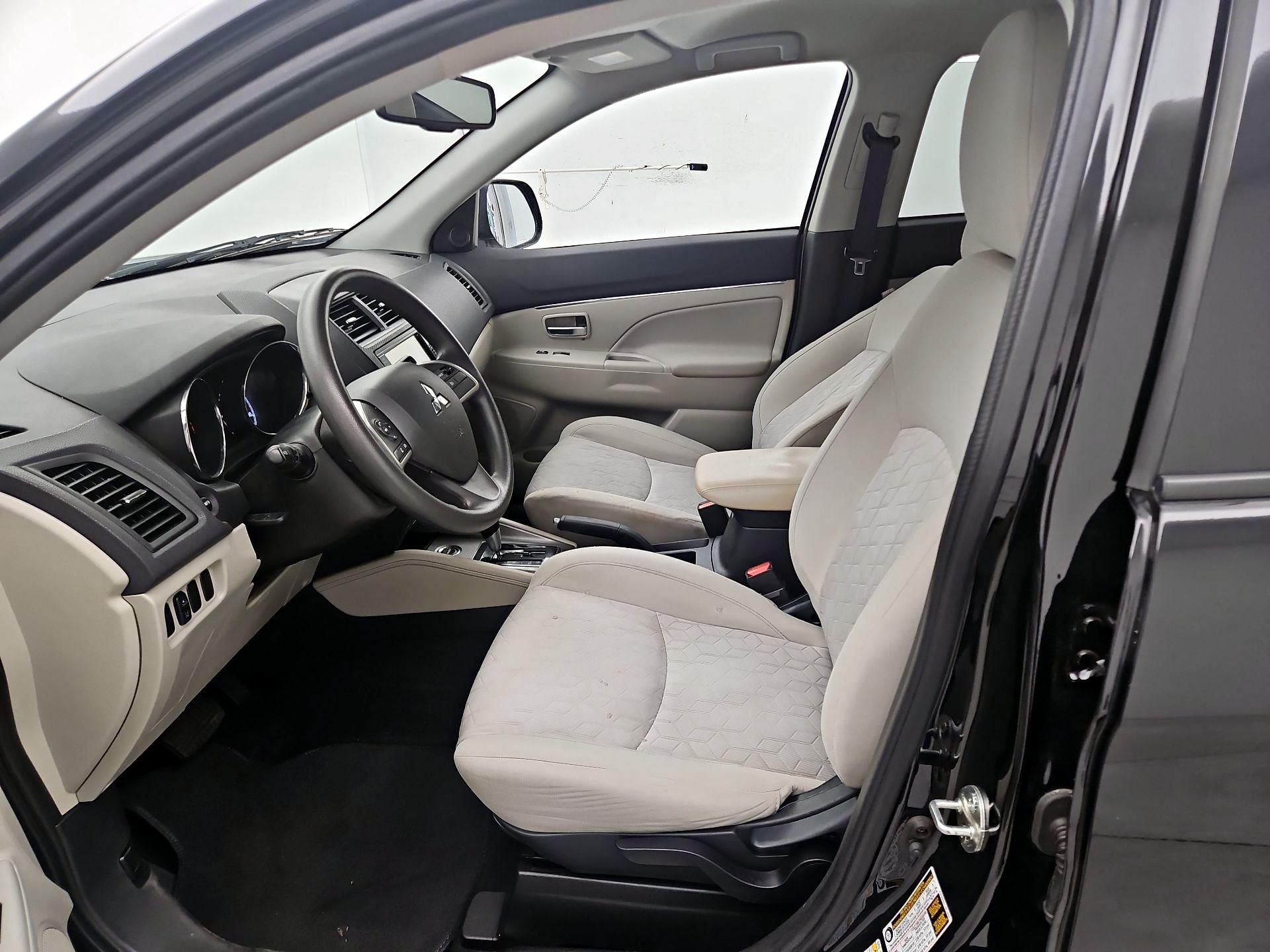 Thumbnail: 2021 Mitsubishi Outlander Sport - 11