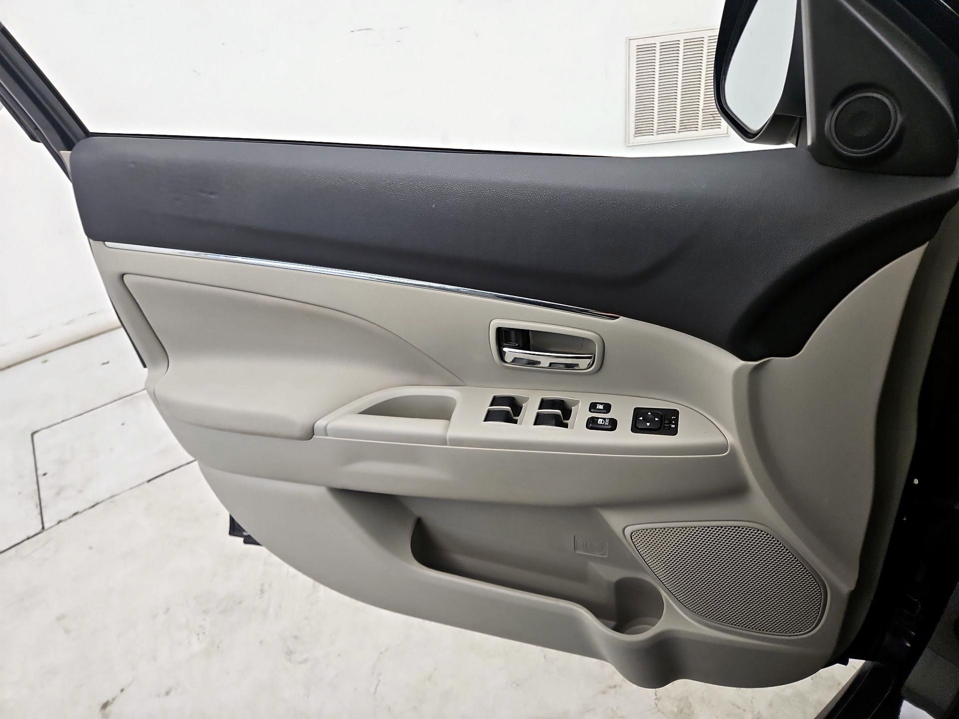 Thumbnail: 2021 Mitsubishi Outlander Sport - 12