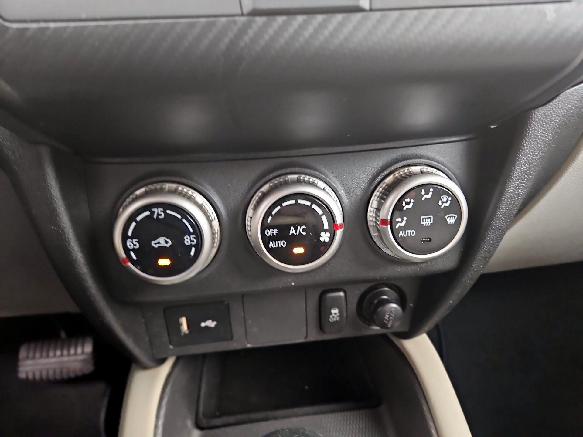 Thumbnail: 2021 Mitsubishi Outlander Sport - 16