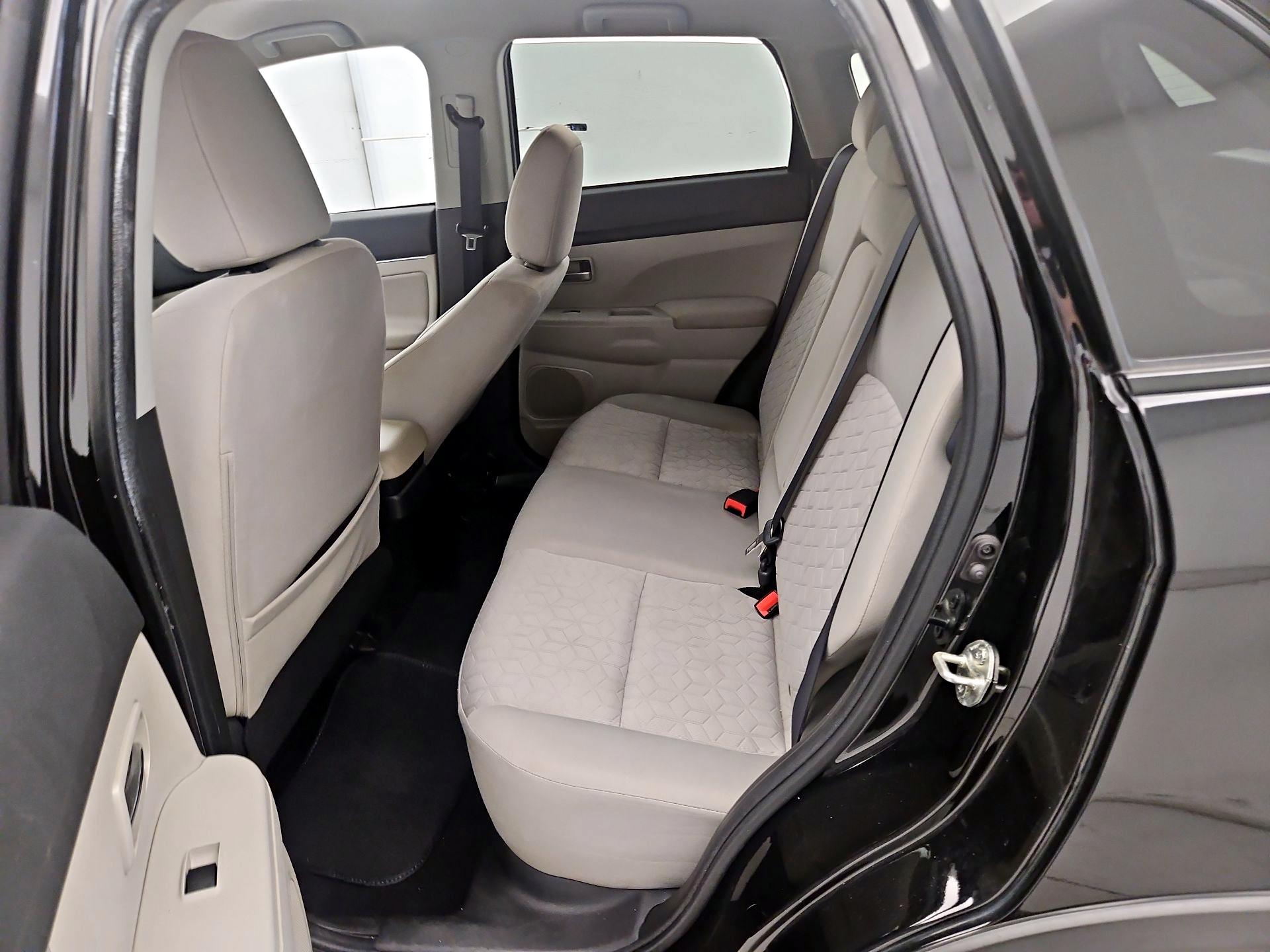 Thumbnail: 2021 Mitsubishi Outlander Sport - 19