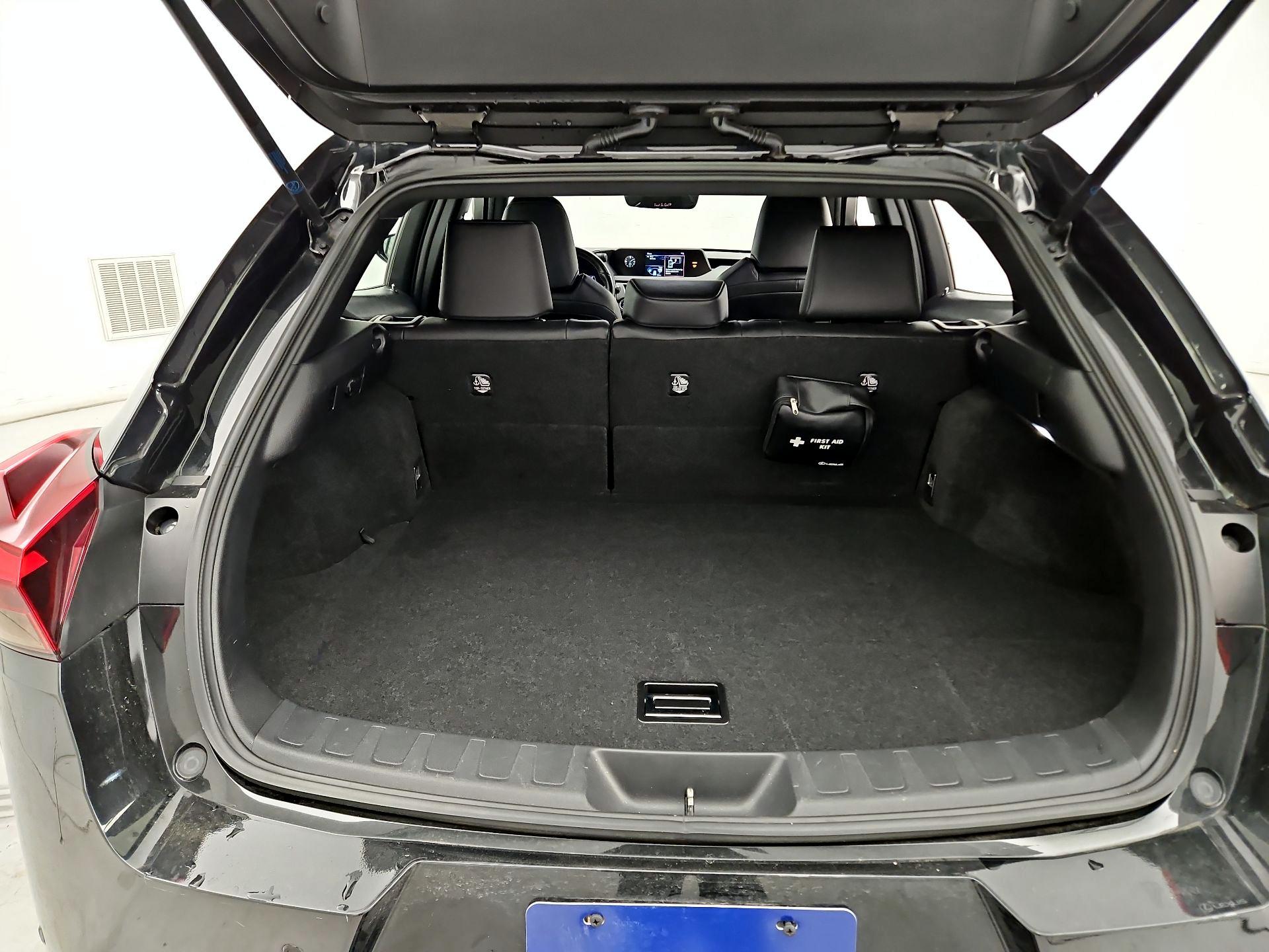 Thumbnail: 2019 Lexus UX - 20