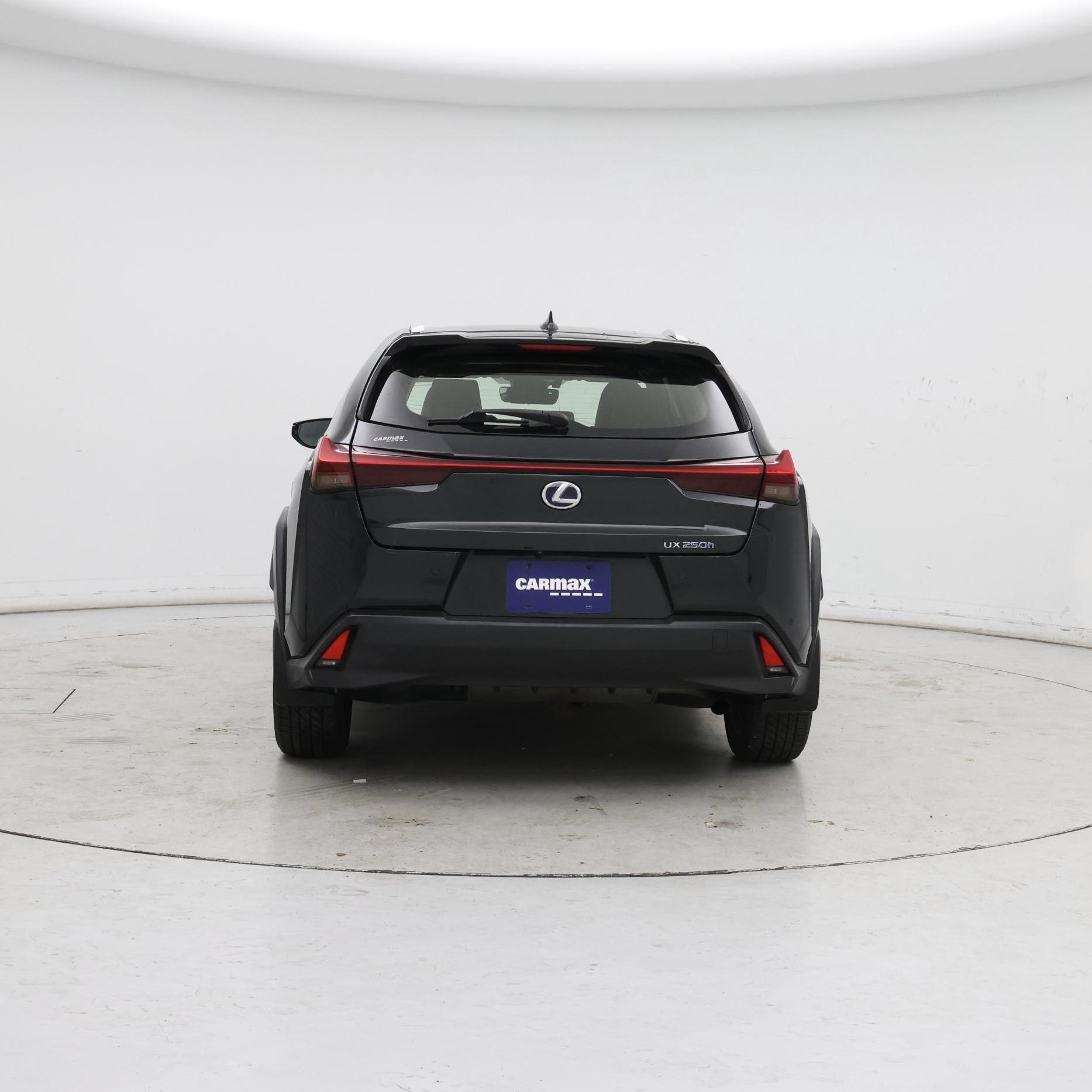 Thumbnail: 2019 Lexus UX - 6