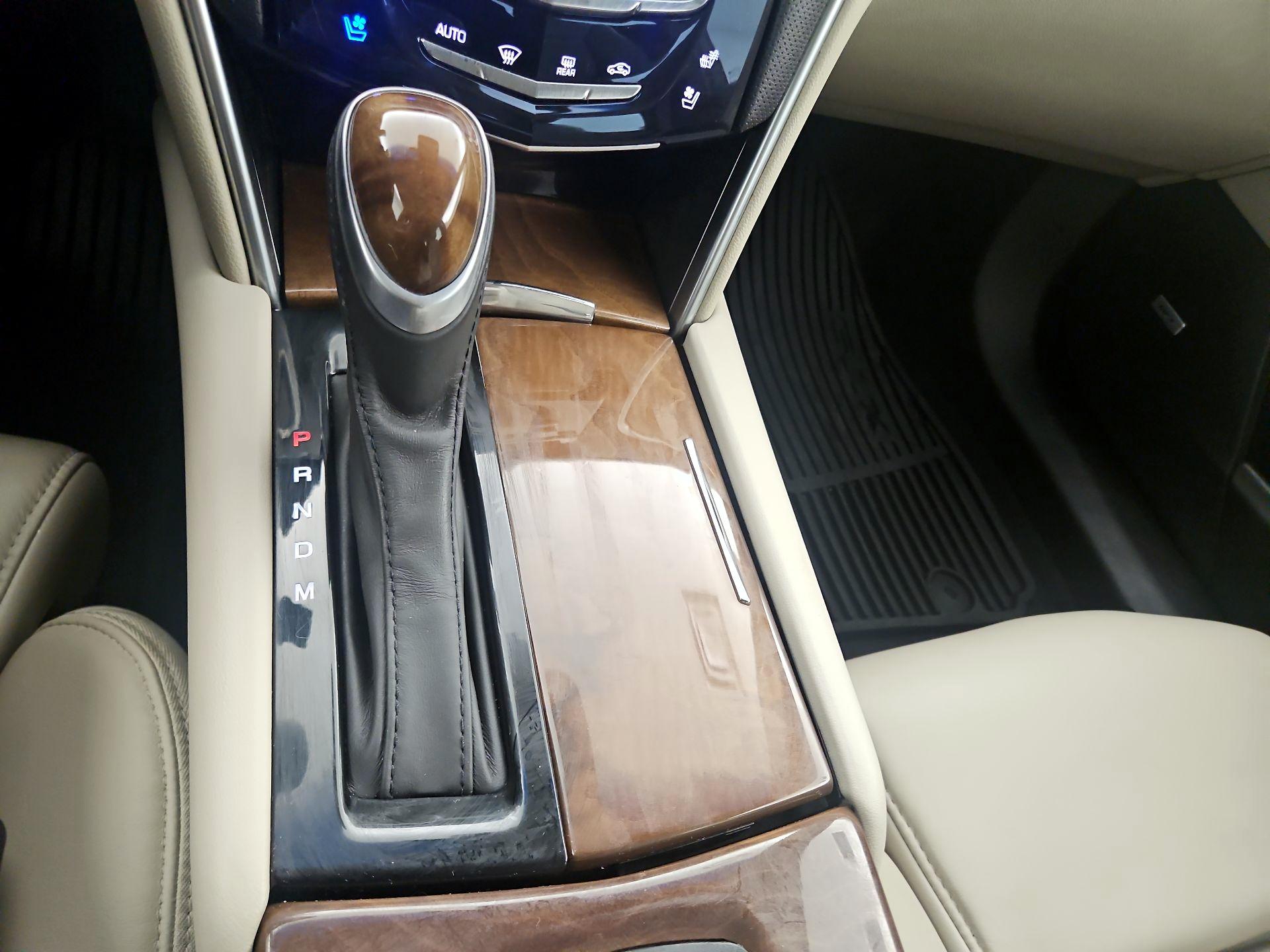 Thumbnail: 2018 Cadillac XTS - 16