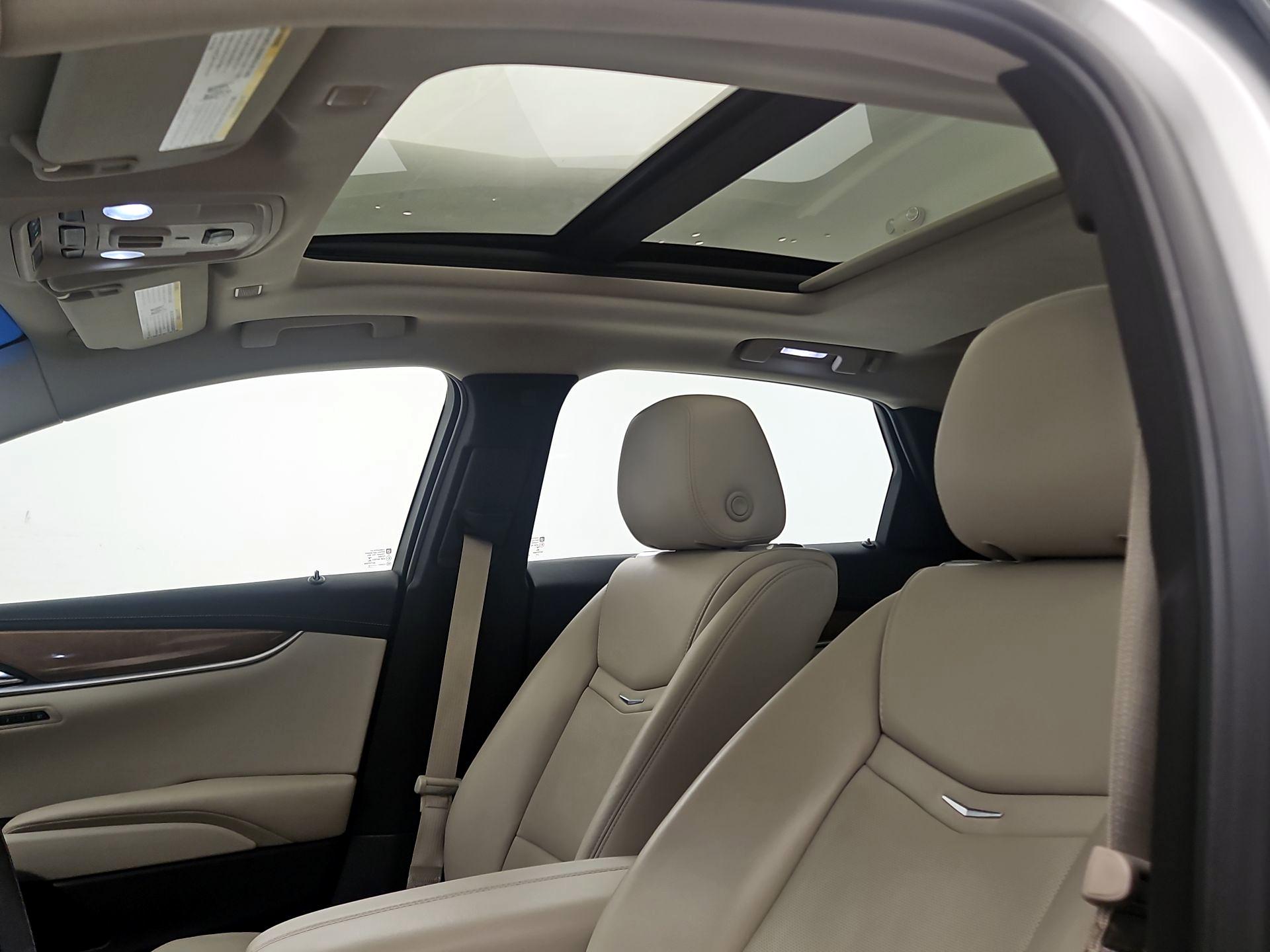 Thumbnail: 2018 Cadillac XTS - 18