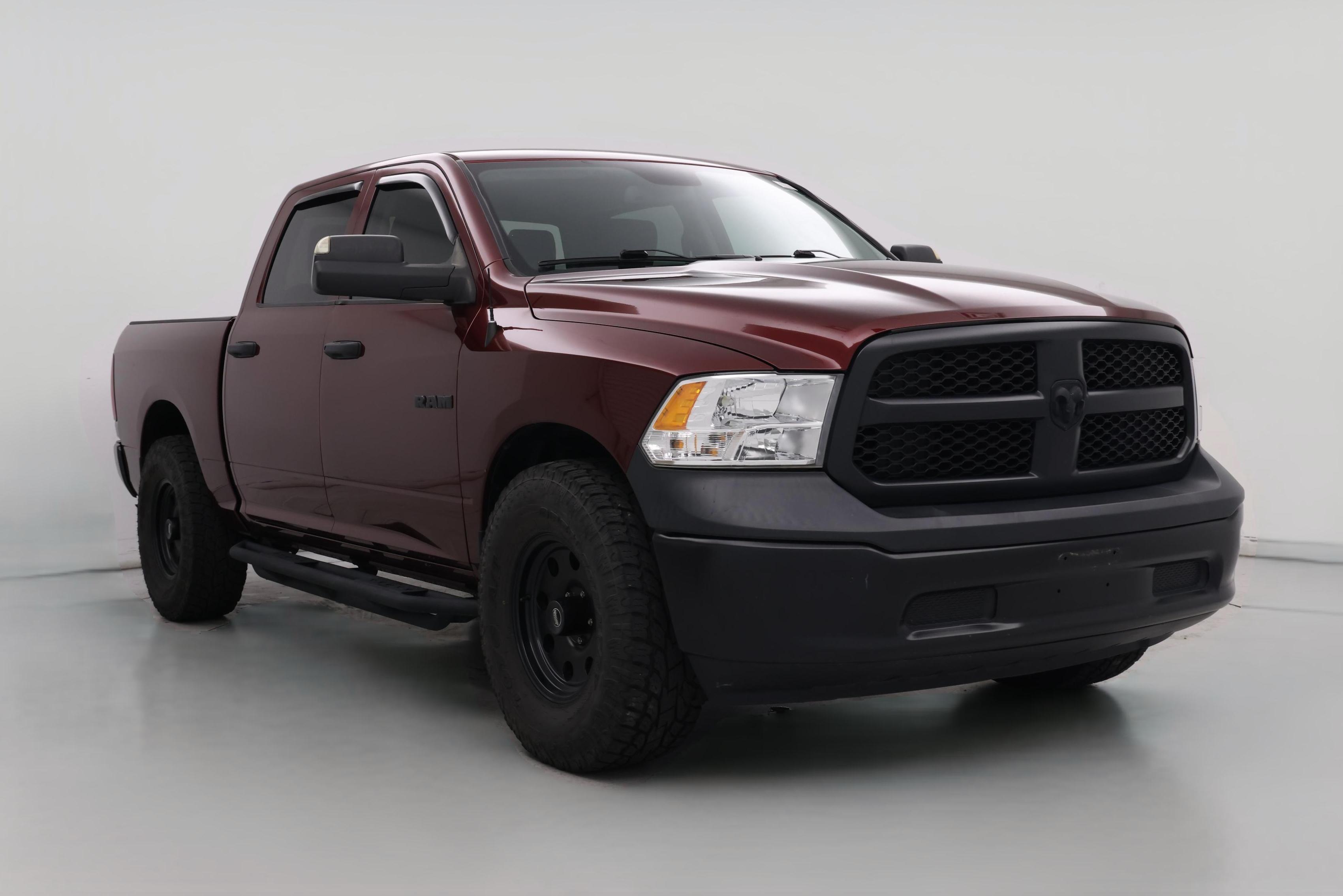 Thumbnail: 2020 RAM 1500 Classic - 1