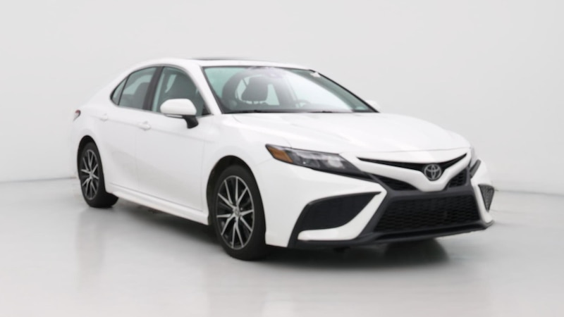 2021 Toyota Camry SE Hero Image
