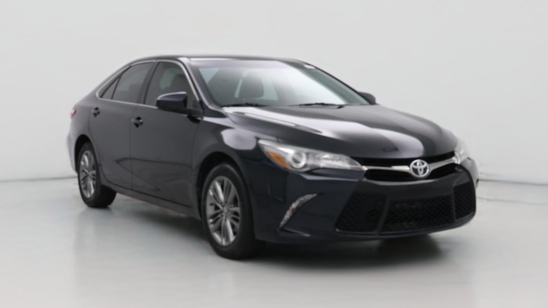 2016 Toyota Camry SE Hero Image