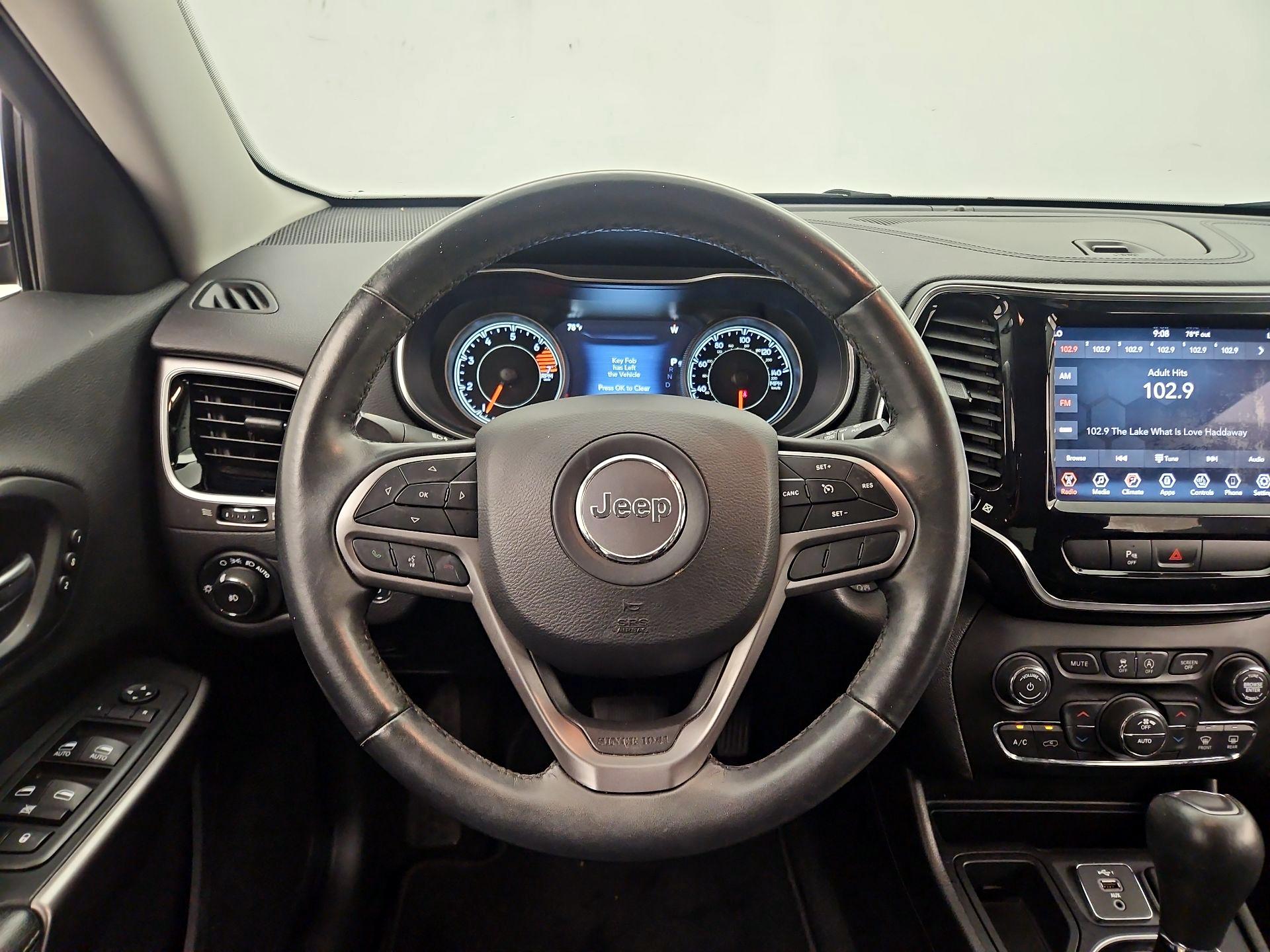 Thumbnail: 2019 Jeep Cherokee - 10