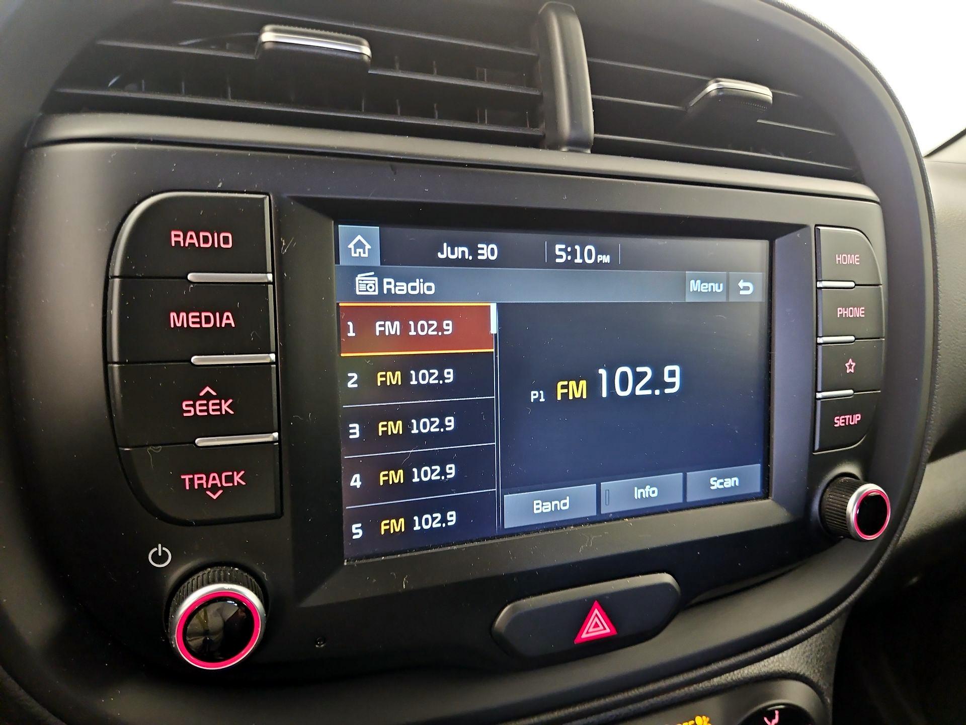 Thumbnail: 2020 Kia Soul - 15
