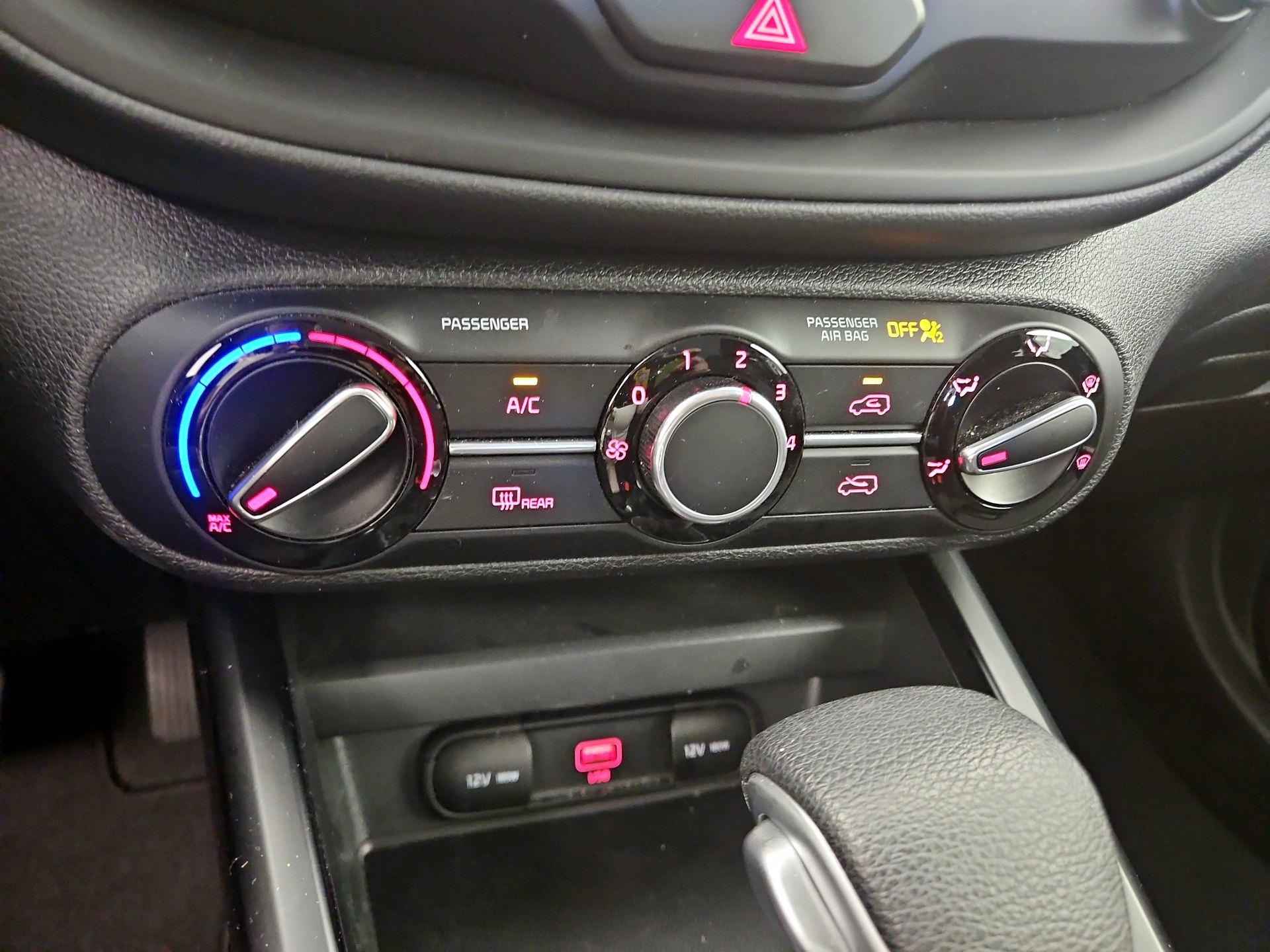 Thumbnail: 2020 Kia Soul - 16