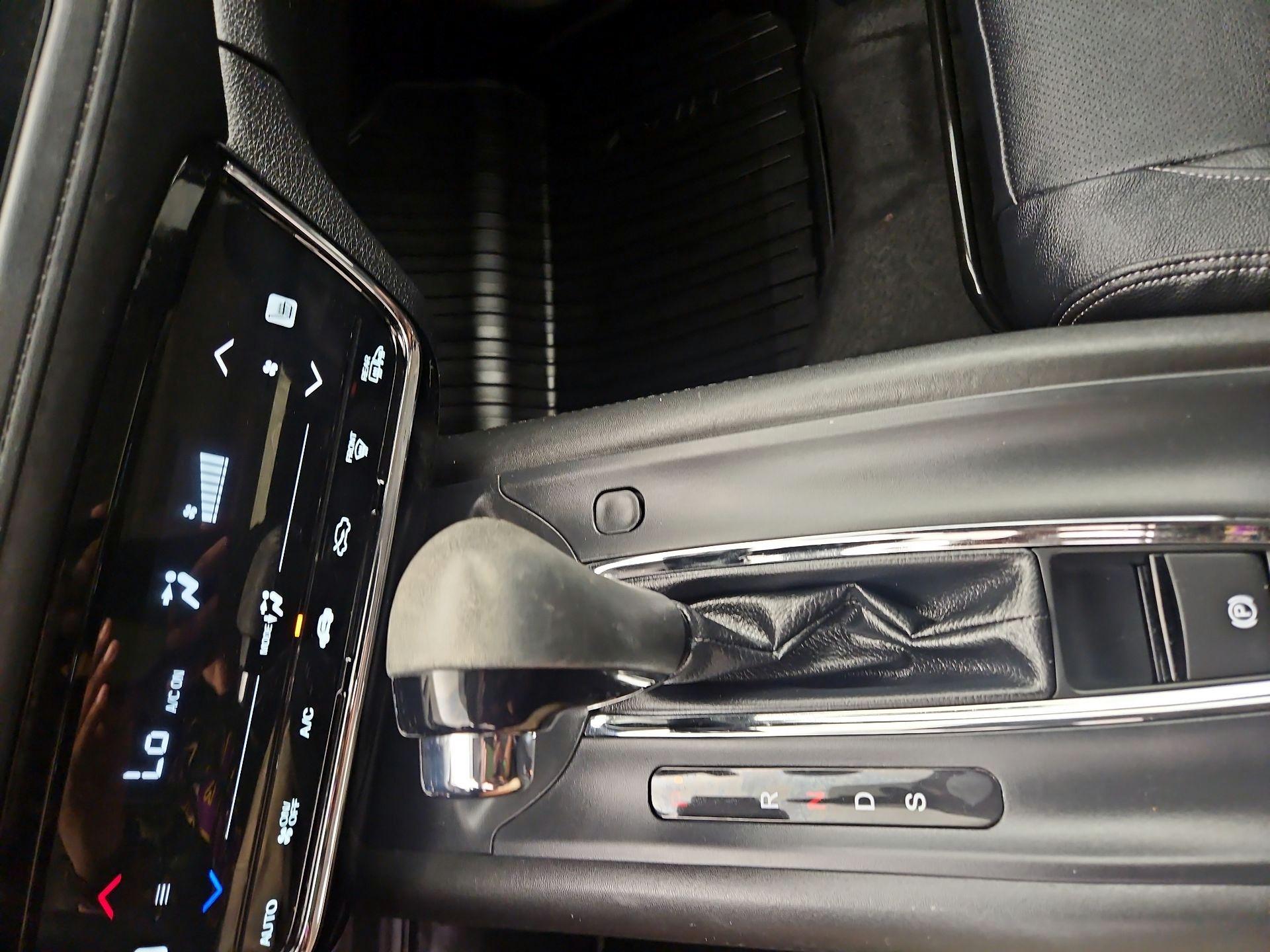 Thumbnail: 2021 Honda HR-V - 17