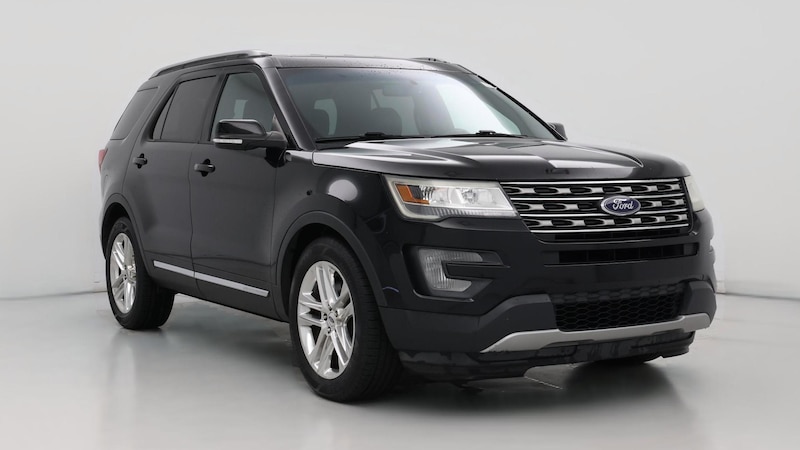 2017 Ford Explorer XLT Hero Image