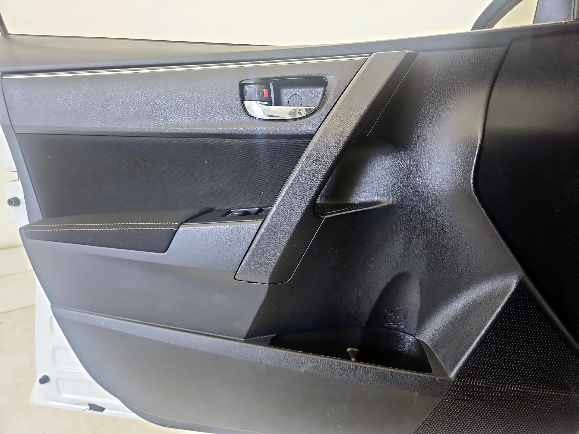 Thumbnail: 2019 Toyota Corolla - 12