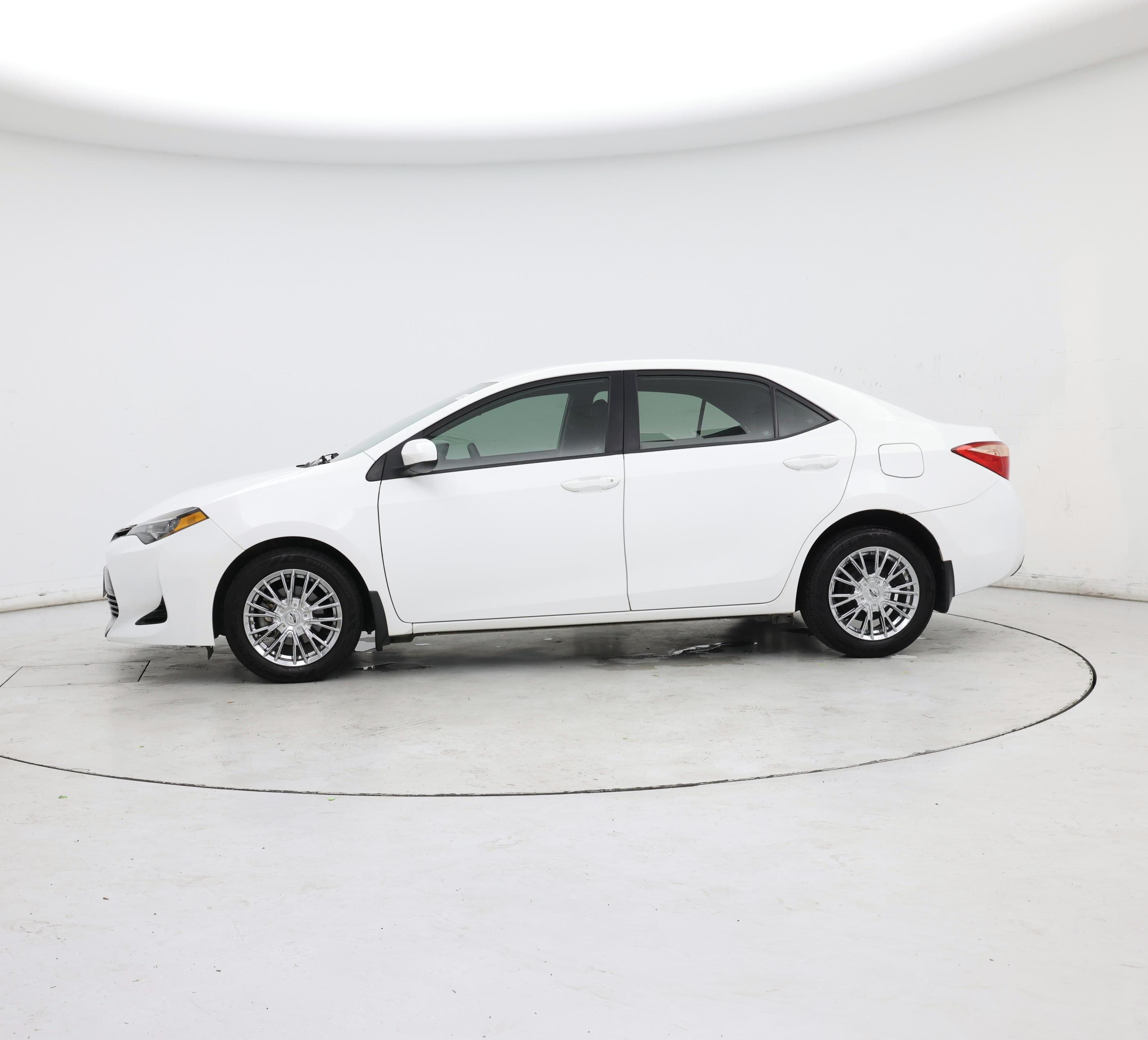Thumbnail: 2019 Toyota Corolla - 3
