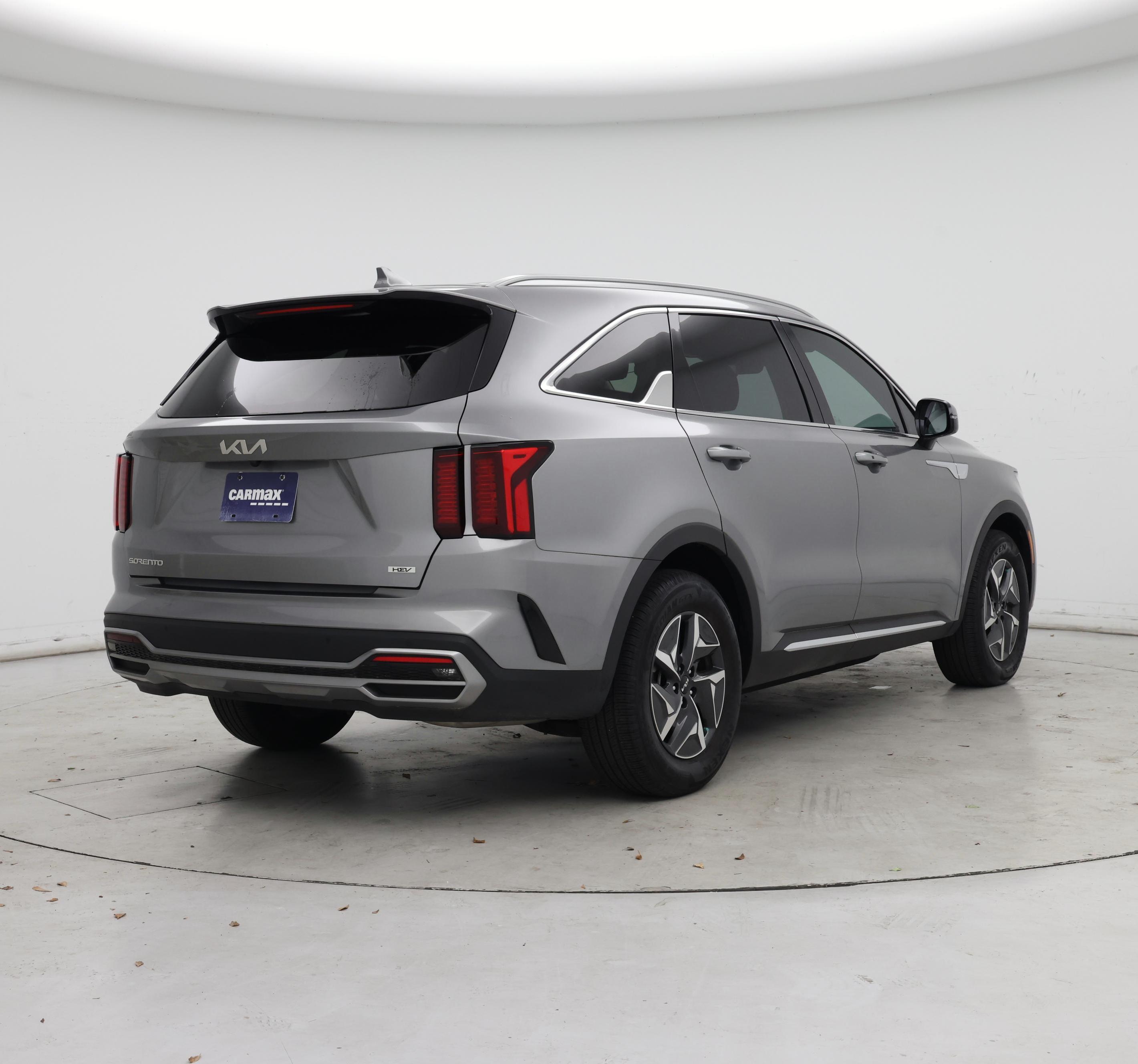 Thumbnail: 2023 Kia Sorento - 8