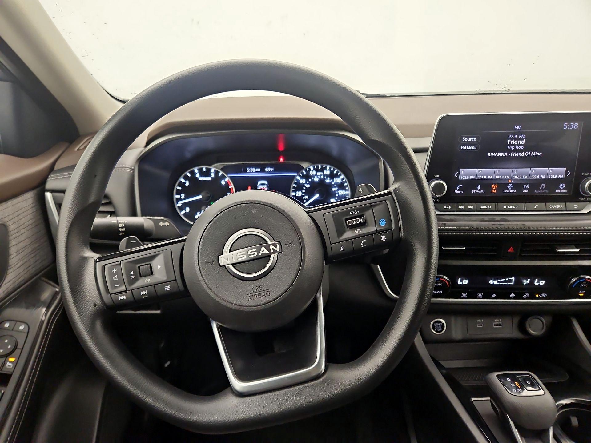 Thumbnail: 2023 Nissan Rogue - 10