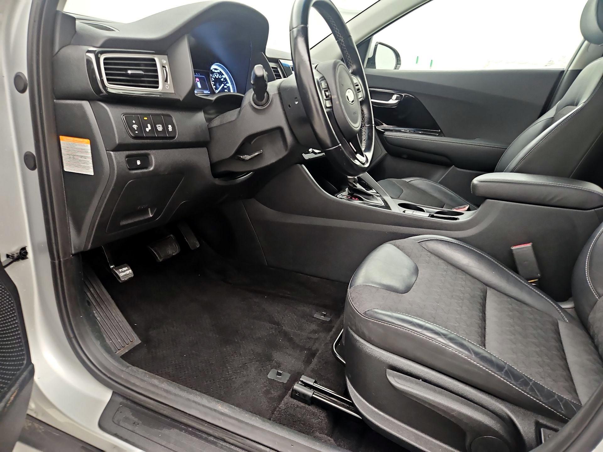 Thumbnail: 2019 Kia Niro - 11