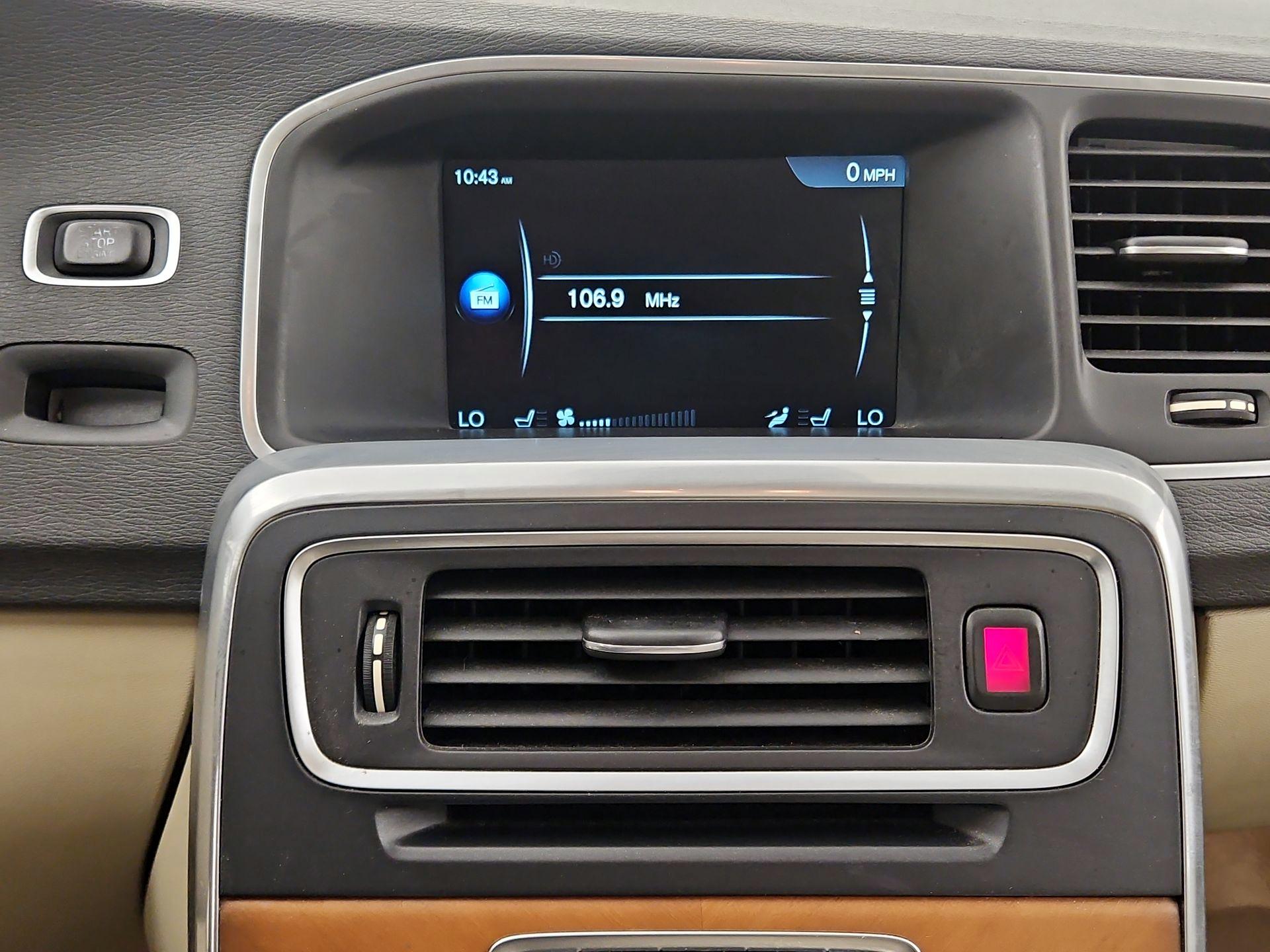 Thumbnail: 2016 Volvo S60 - 15