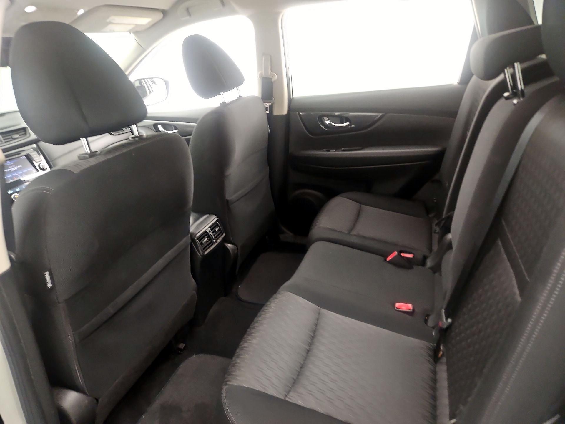 Thumbnail: 2020 Nissan Rogue - 19