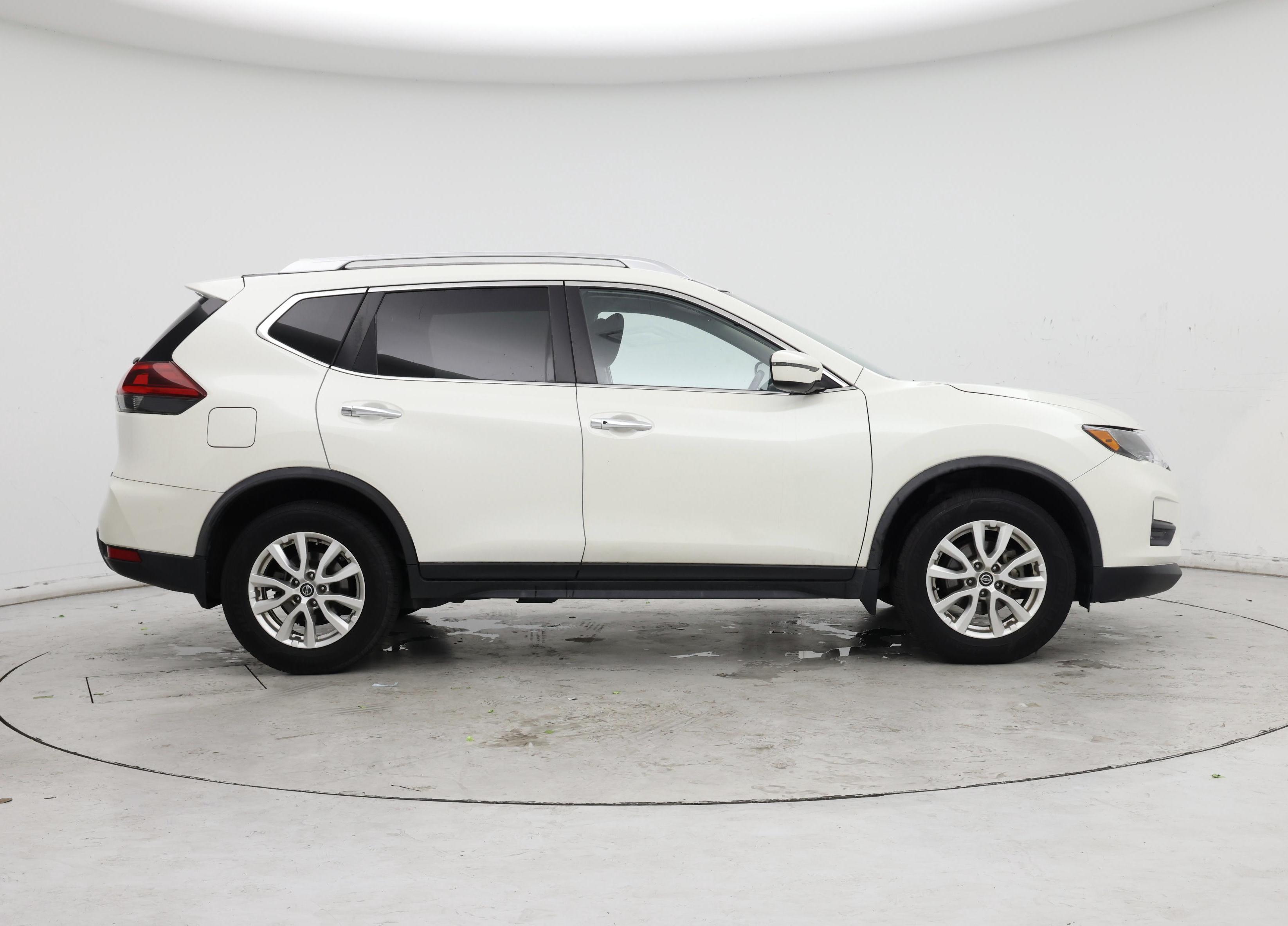 Thumbnail: 2020 Nissan Rogue - 7