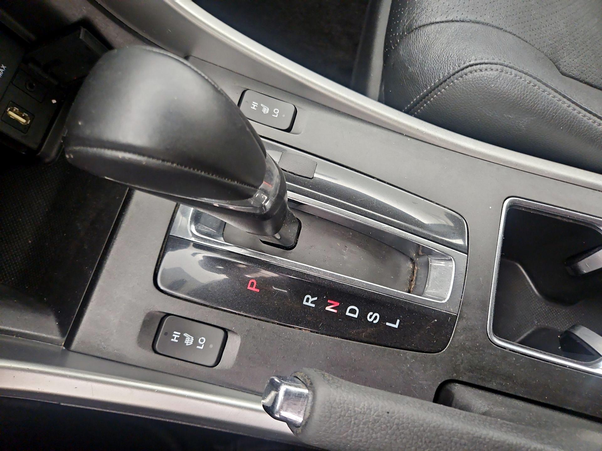 Thumbnail: 2015 Honda Accord - 18