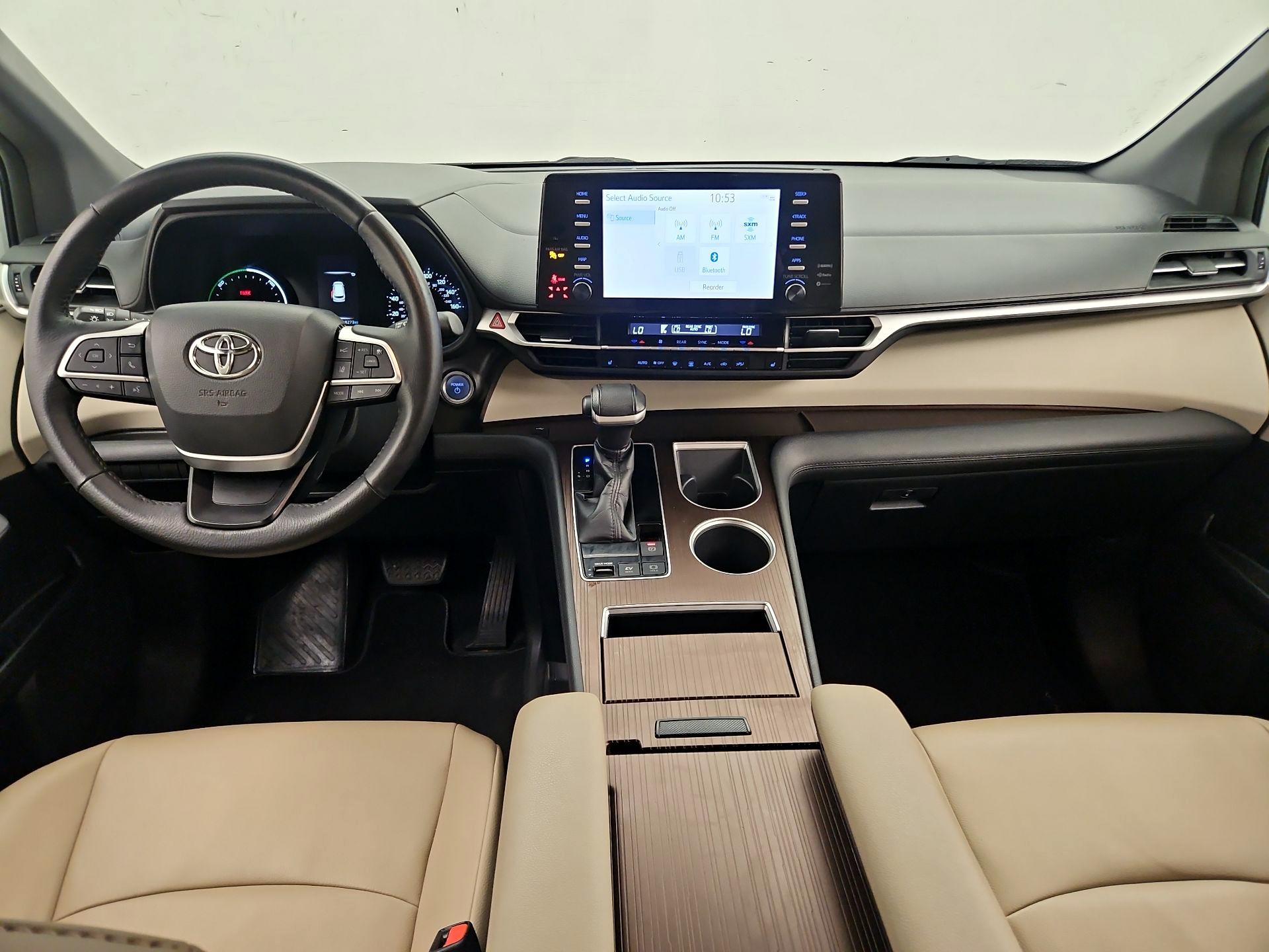 Thumbnail: 2021 Toyota Sienna - 9