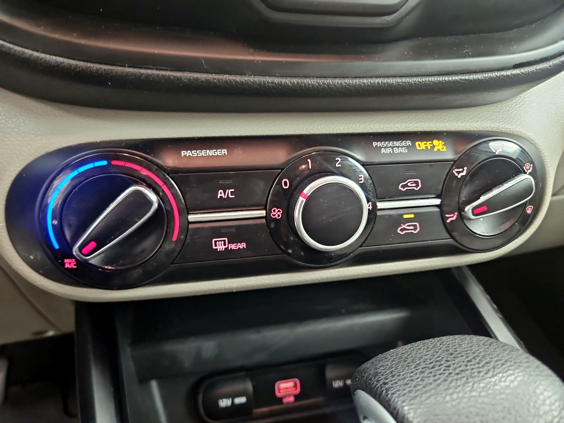 Thumbnail: 2021 Kia Soul - 16