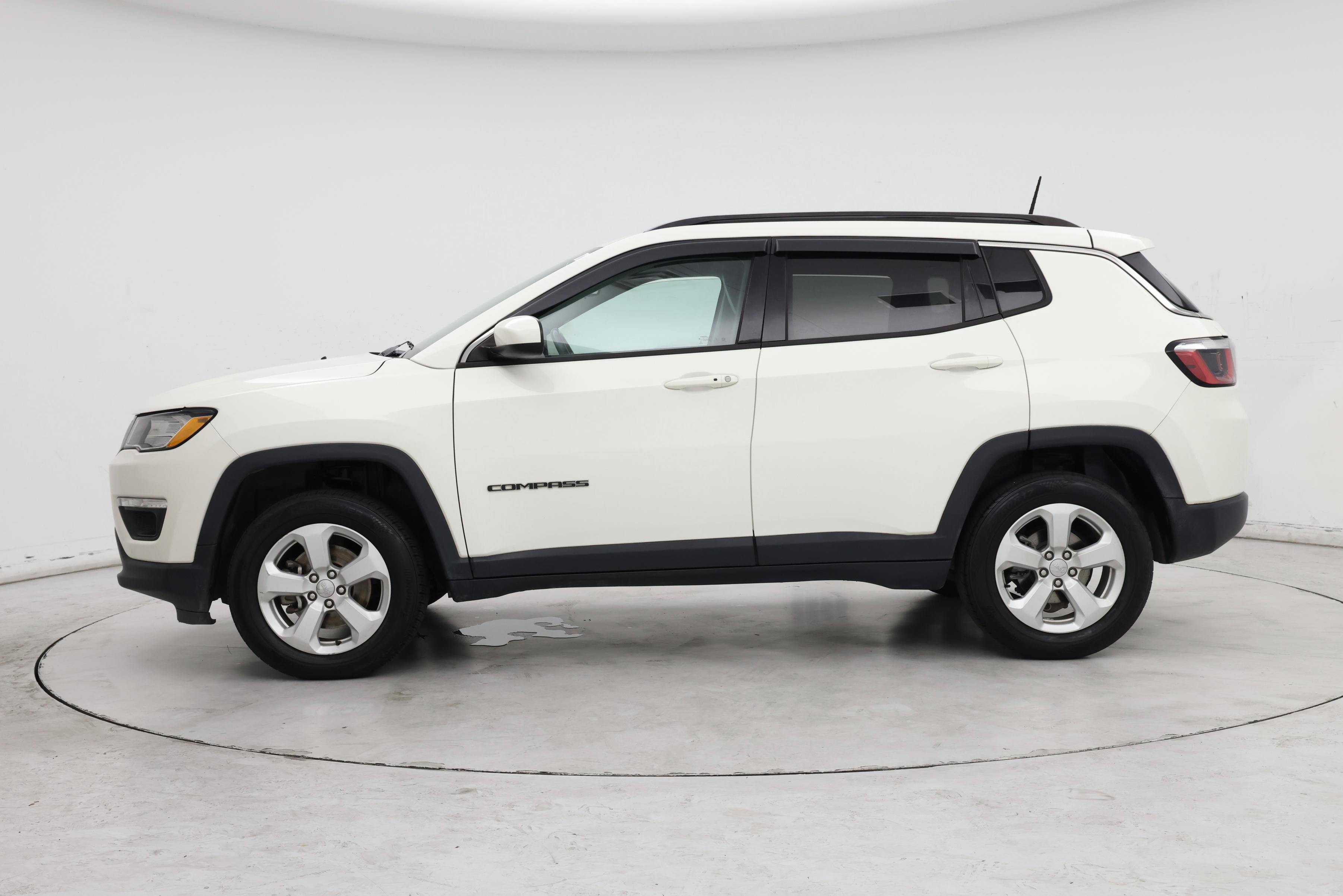 Thumbnail: 2018 Jeep Compass - 3