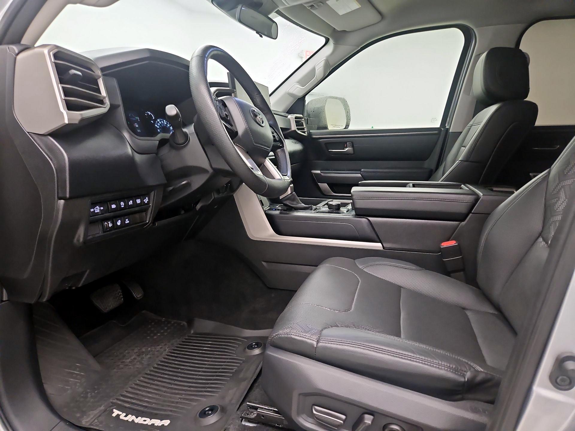 Thumbnail: 2022 Toyota Tundra - 11