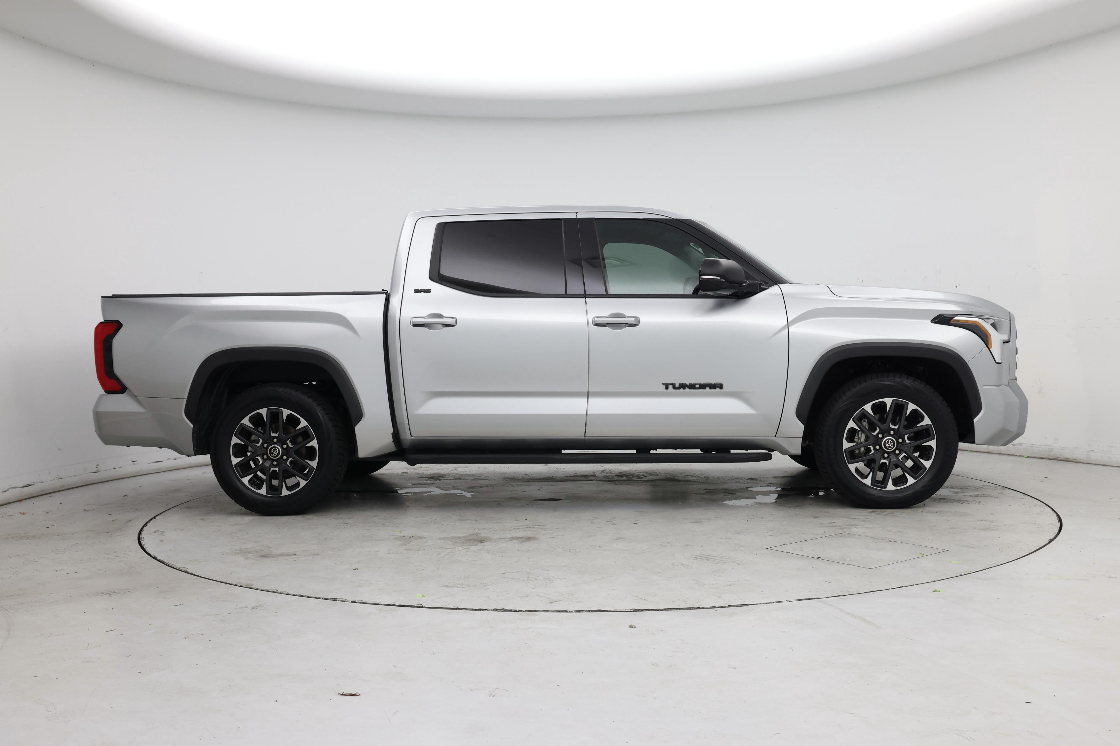 Thumbnail: 2022 Toyota Tundra - 7