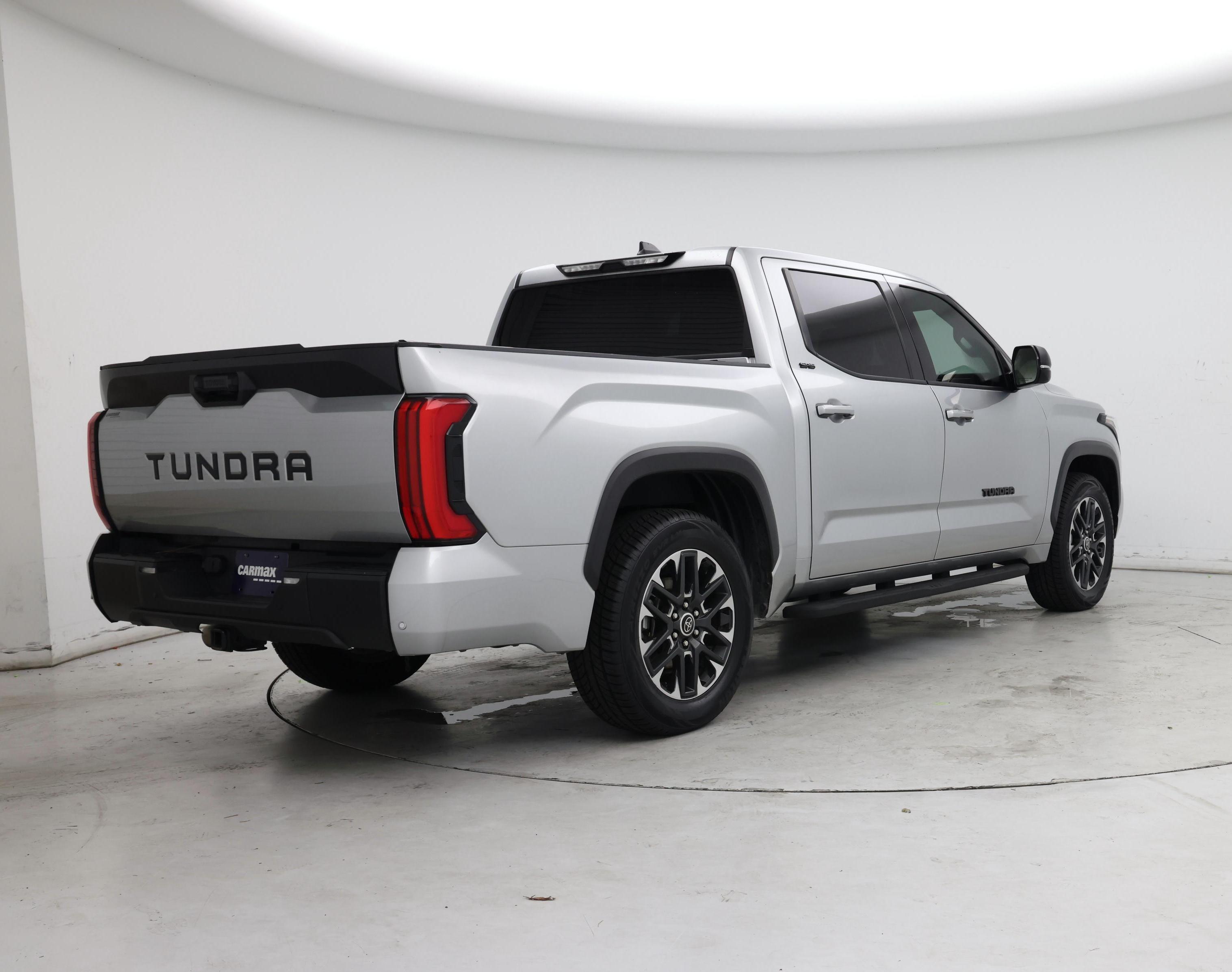 Thumbnail: 2022 Toyota Tundra - 8