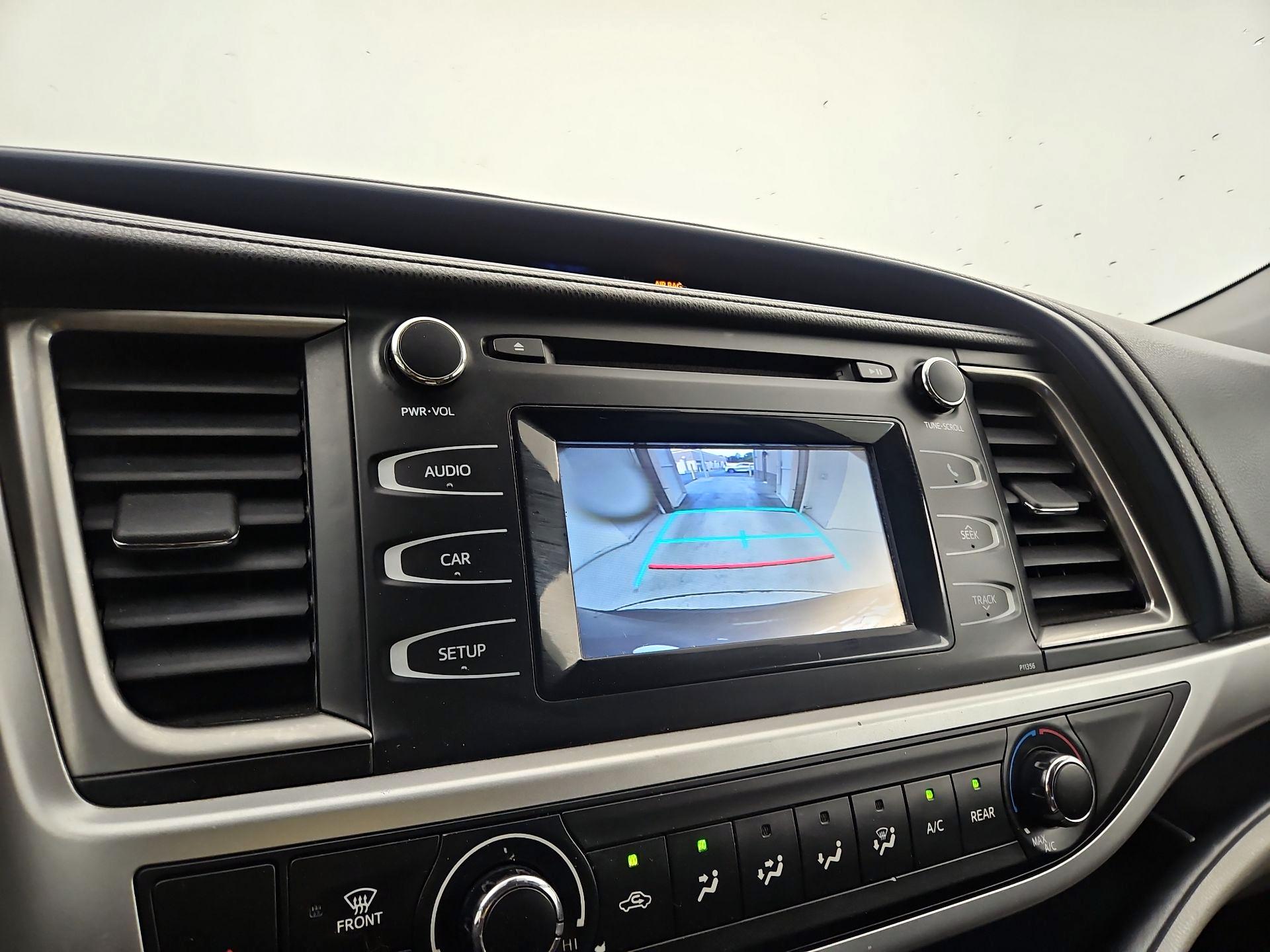 Thumbnail: 2017 Toyota Highlander - 14
