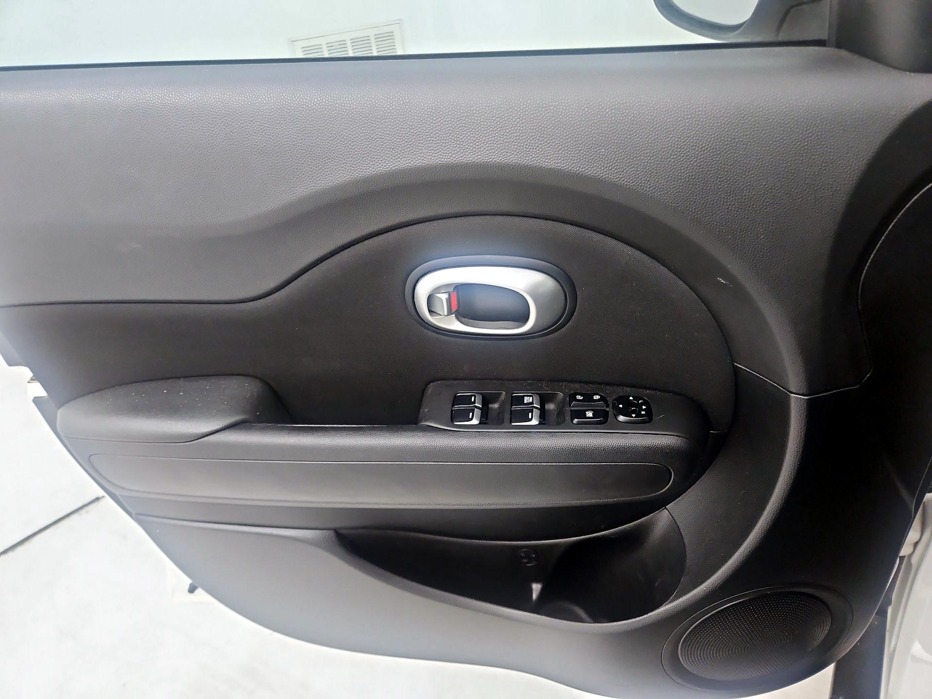Thumbnail: 2018 Kia Soul - 12