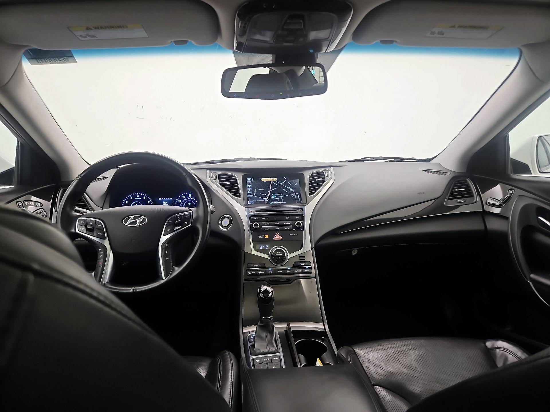 Thumbnail: 2016 Hyundai Azera - 9