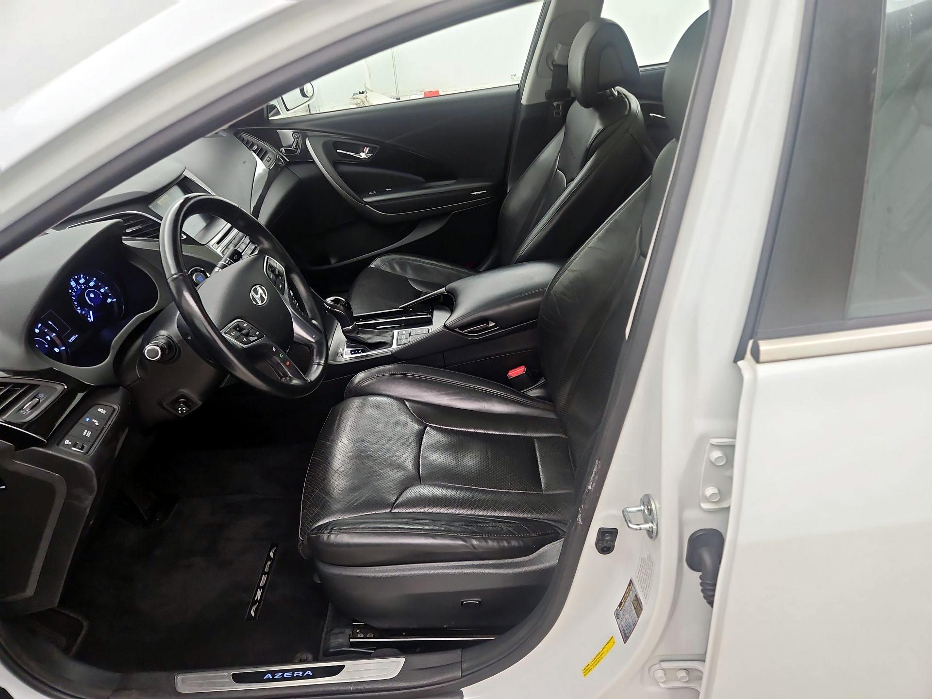 Thumbnail: 2016 Hyundai Azera - 11