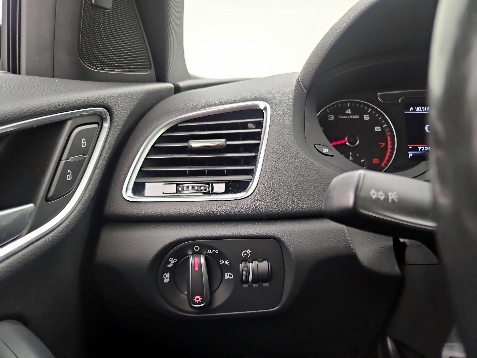 Thumbnail: 2017 Audi Q3 - 13