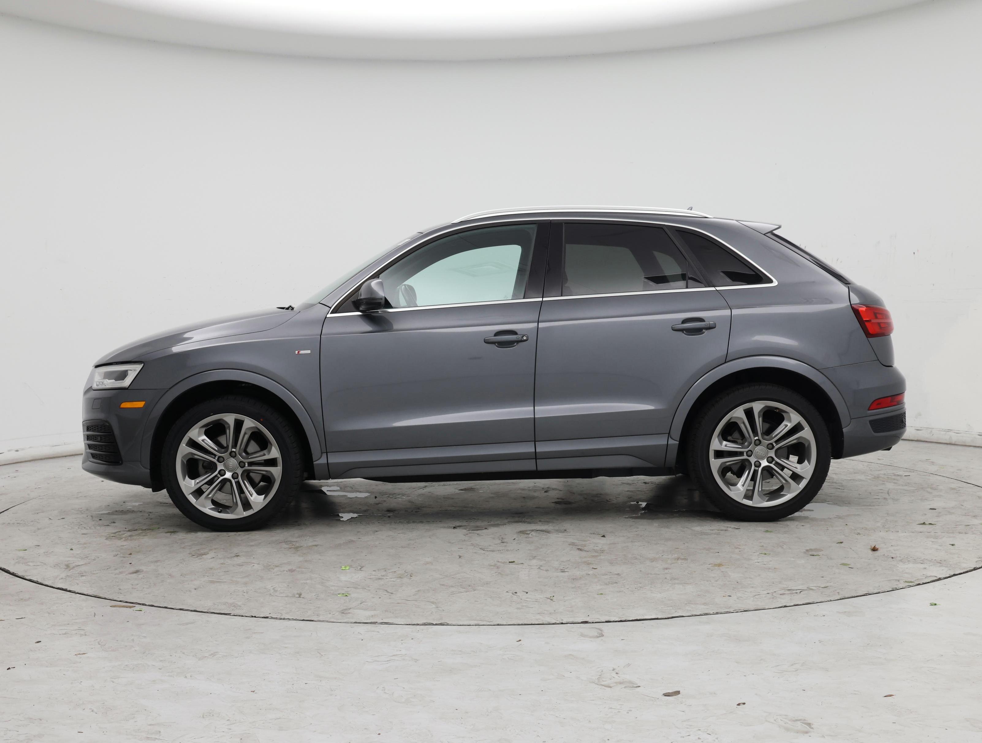 Thumbnail: 2017 Audi Q3 - 3
