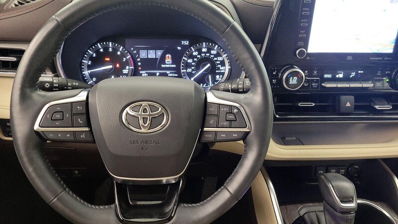 2021 Toyota Highlander Limited 10