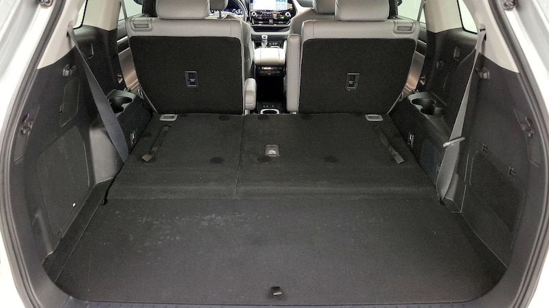 2021 Toyota Highlander Platinum 24