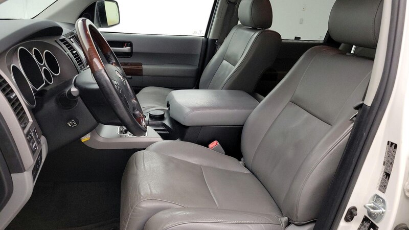 2013 Toyota Sequoia Platinum 11