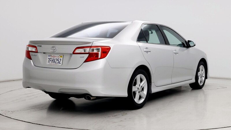 2014 Toyota Camry SE 8