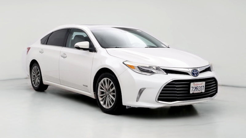 2016 Toyota Avalon Limited Hero Image