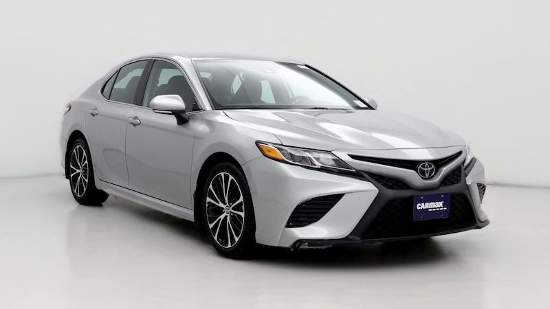 2020 Toyota Camry SE Hero Image