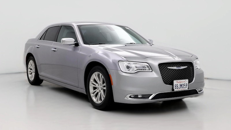 2017 Chrysler 300 C Hero Image